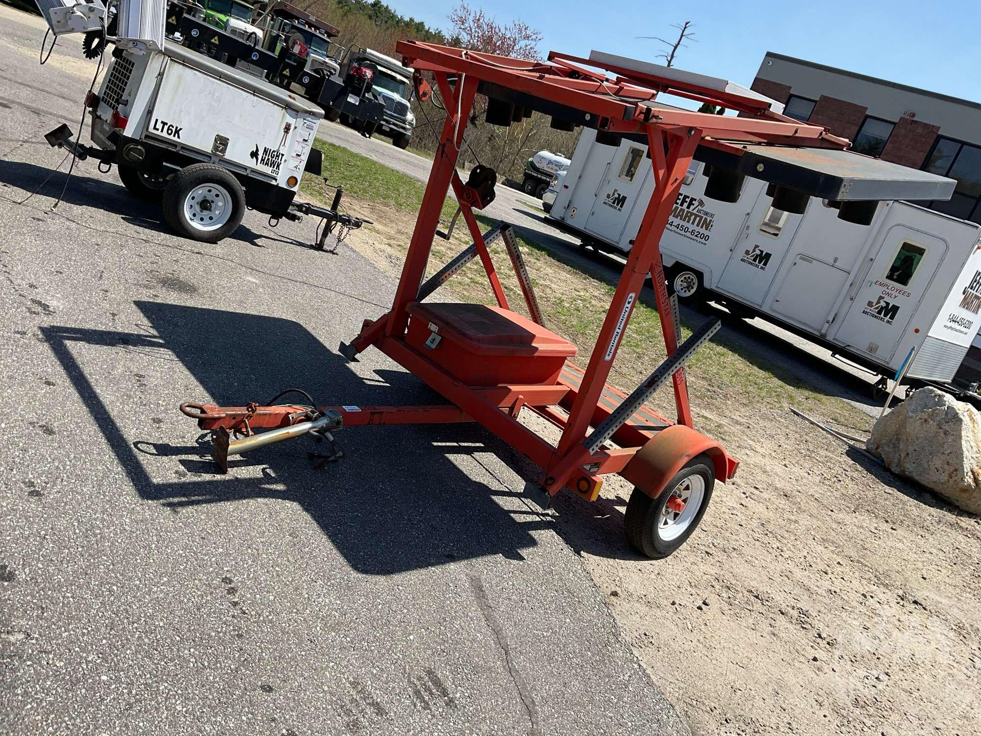 1990 ARROW BOARD