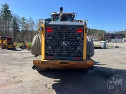 2010 DEERE 744K WHEEL LOADER SN: 628769