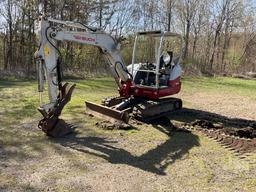 2015 TAKEUCHI TB240 MINI EXCAVATOR SN: 124000552