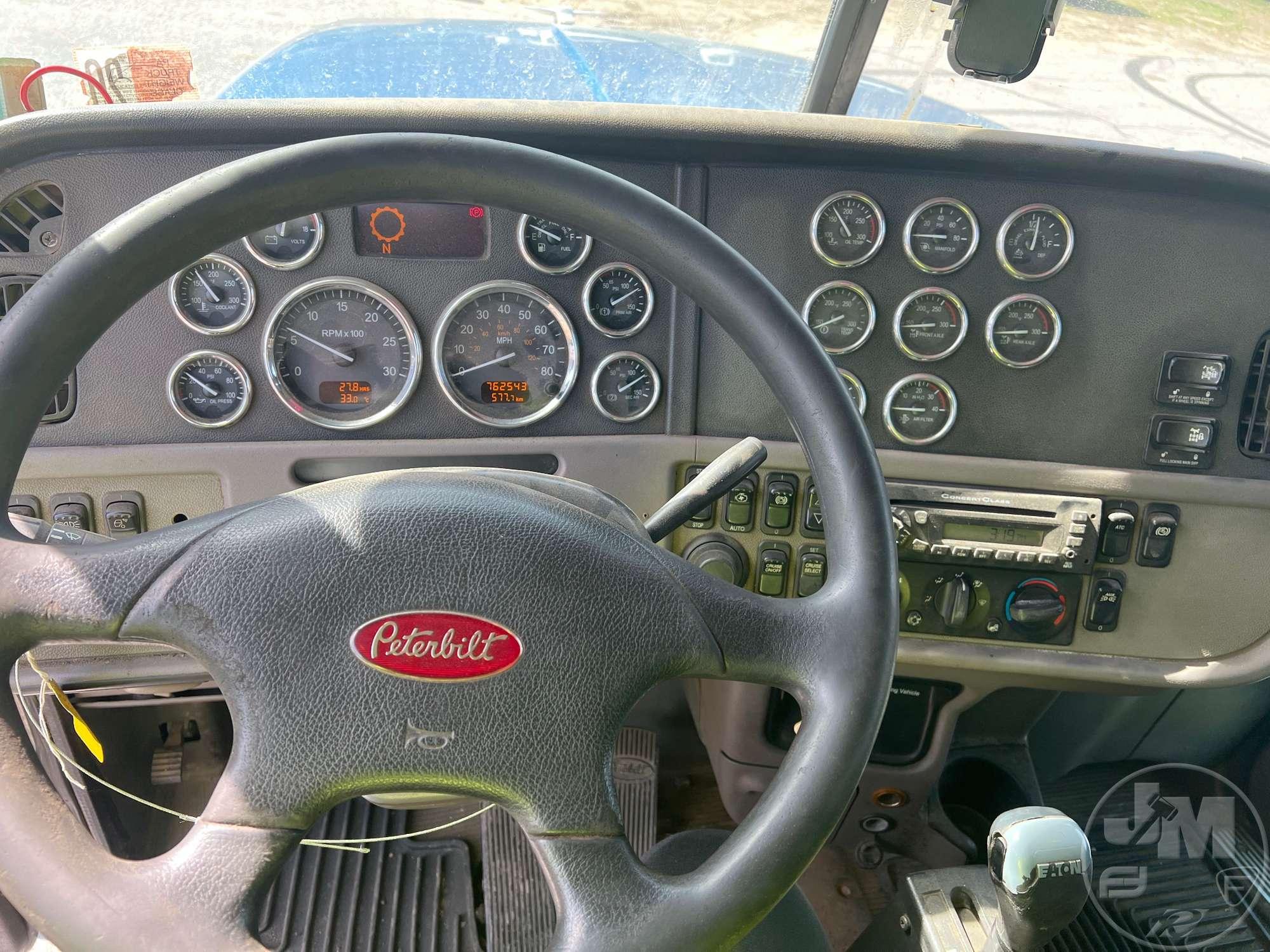 2013 PETERBILT 367 TRI-AXLE DUMP TRUCK VIN: 1NPTLP0X5DD190590