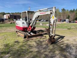 2015 TAKEUCHI TB240 MINI EXCAVATOR SN: 124000552