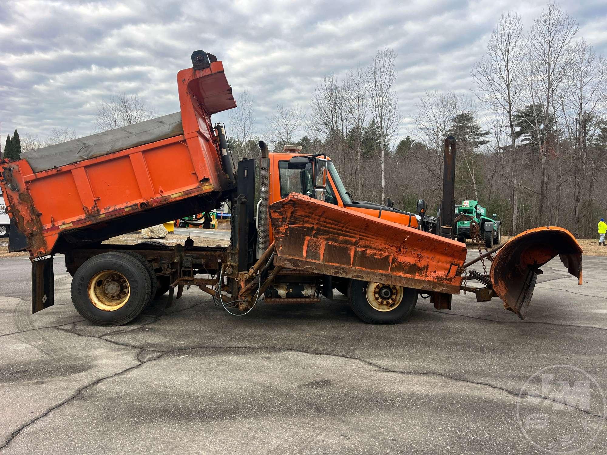 2006 INTERNATIONAL 7500 4X2 SINGLE AXLE DUMP TRUCK VIN: 1HTWLAZRX6J344725