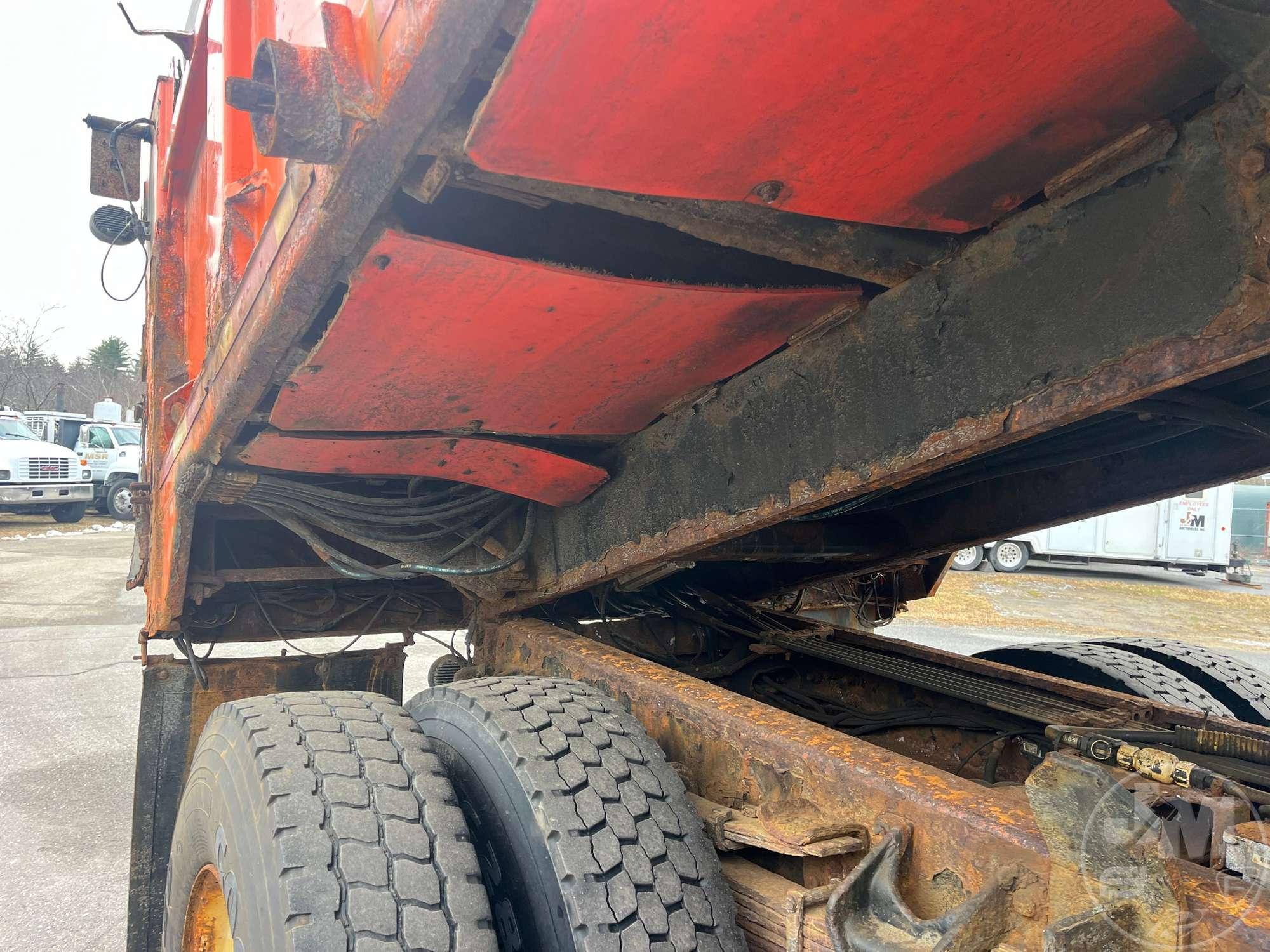 2006 INTERNATIONAL 7500 4X2 SINGLE AXLE DUMP TRUCK VIN: 1HTWLAZRX6J344725