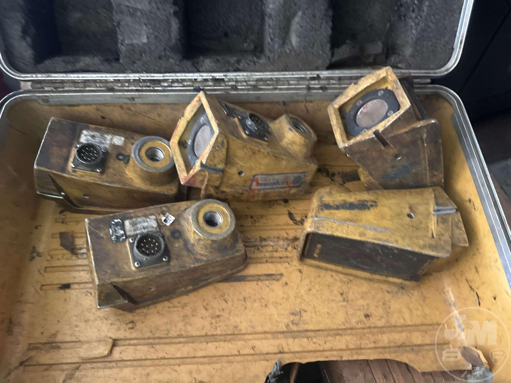 MISC PARTS AND BOXES FOR HEAVY EQUIPMENT, ASHPALT MISC, GPS