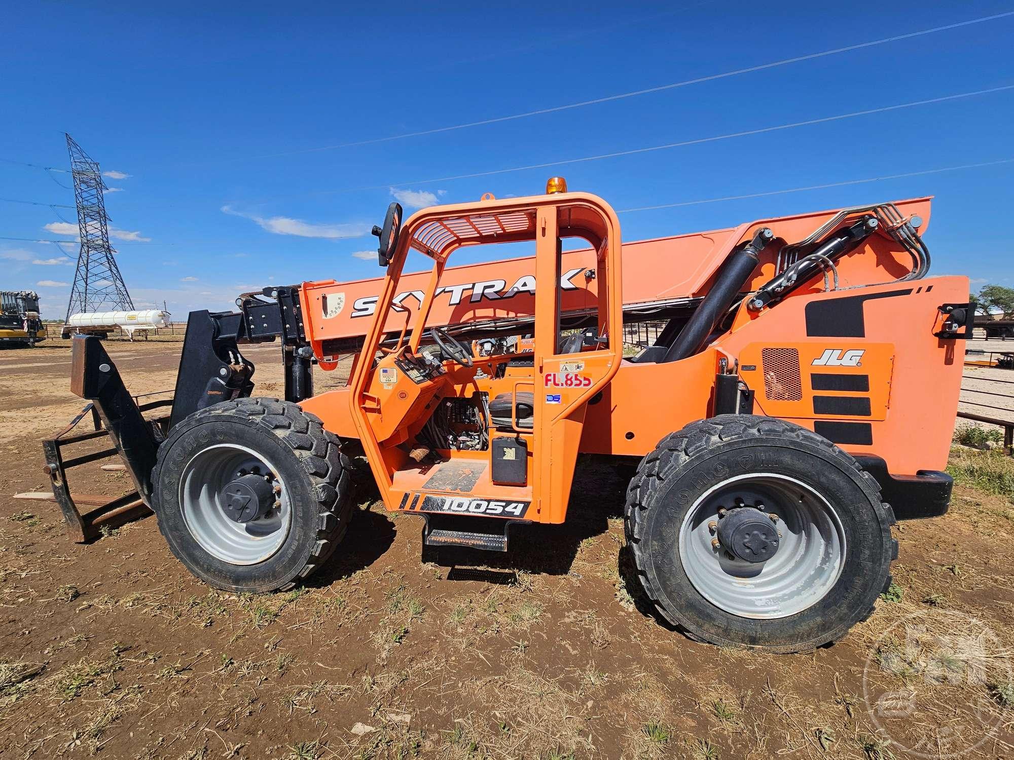 2018 JLG 10054 10000 LB TELESCOPIC FORKLIFT SN: 0160091147