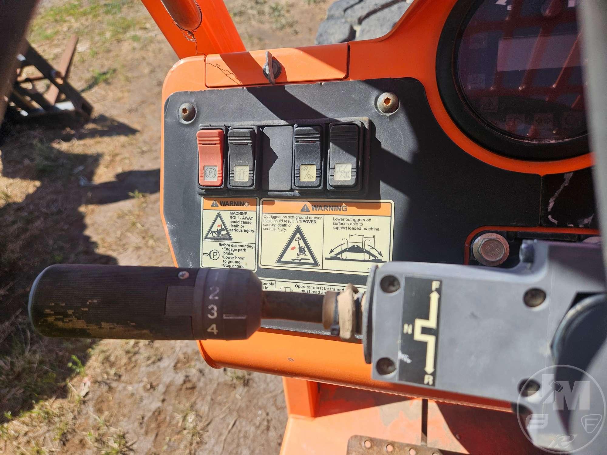2018 JLG 10054 10000 LB TELESCOPIC FORKLIFT SN: 0160091147