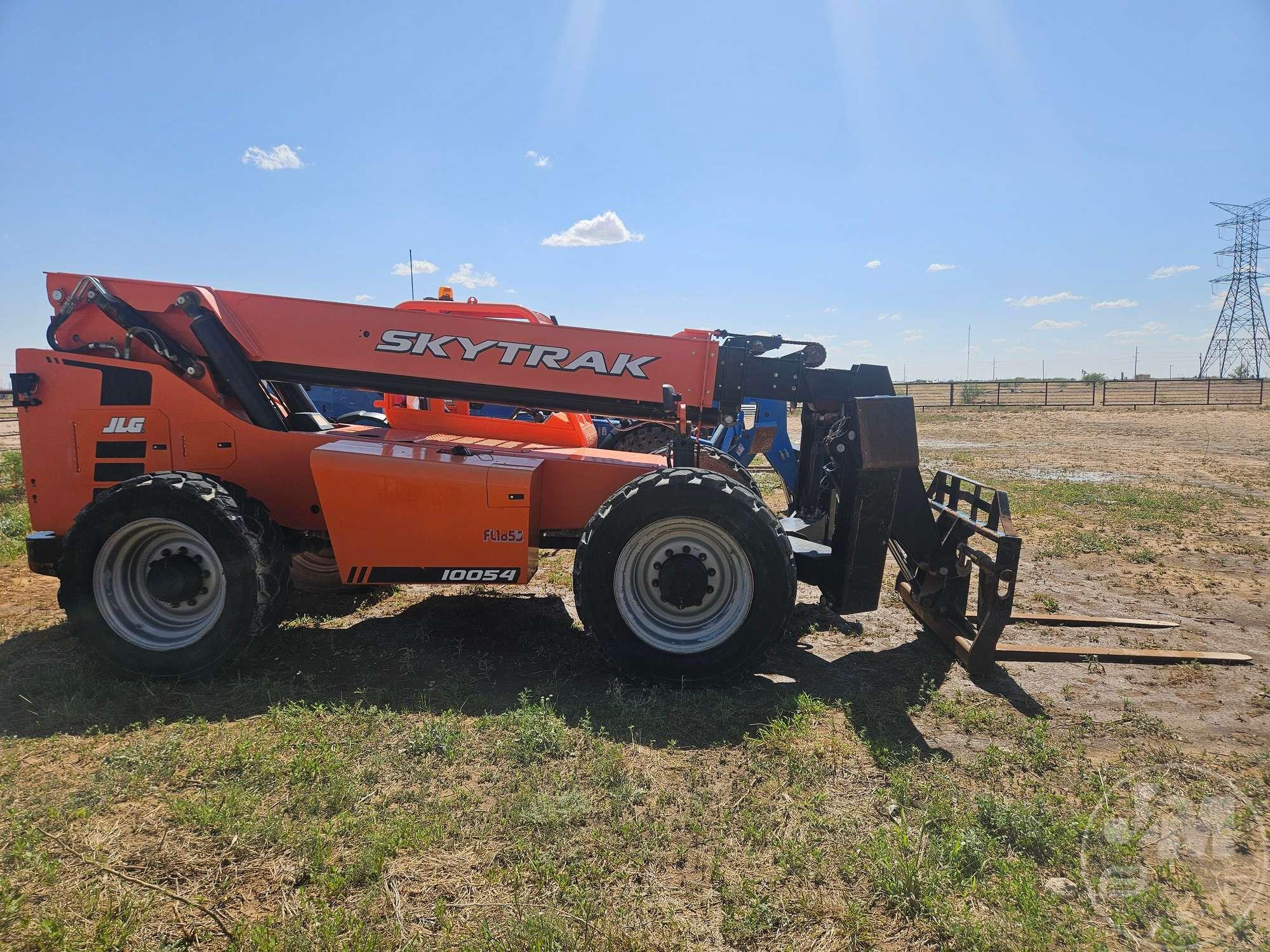 2018 JLG 10054 10000 LB TELESCOPIC FORKLIFT SN: 0160091147
