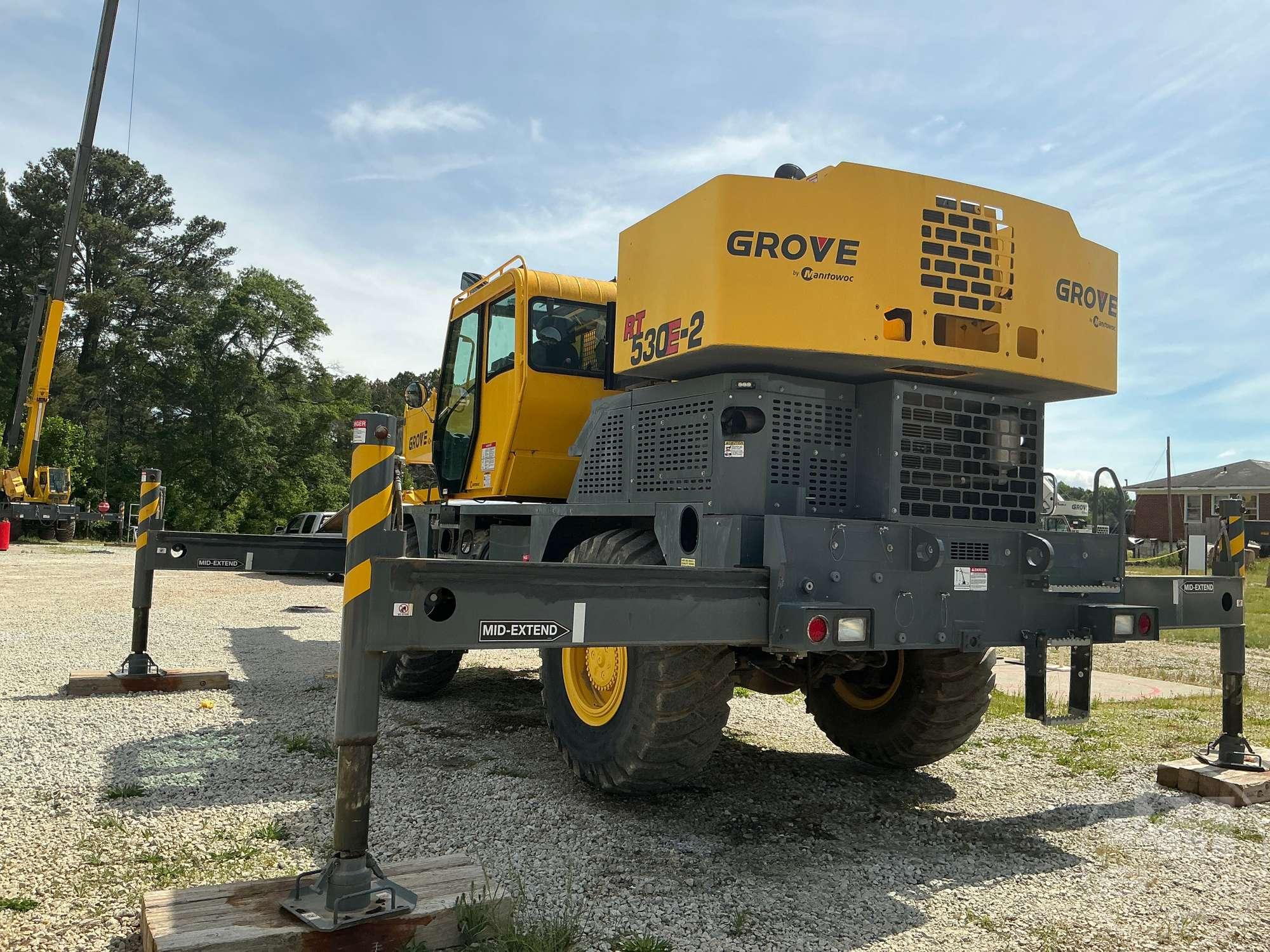 2016 GROVE 530E-2 ROUGH TERRAIN CRANE SN: 235748