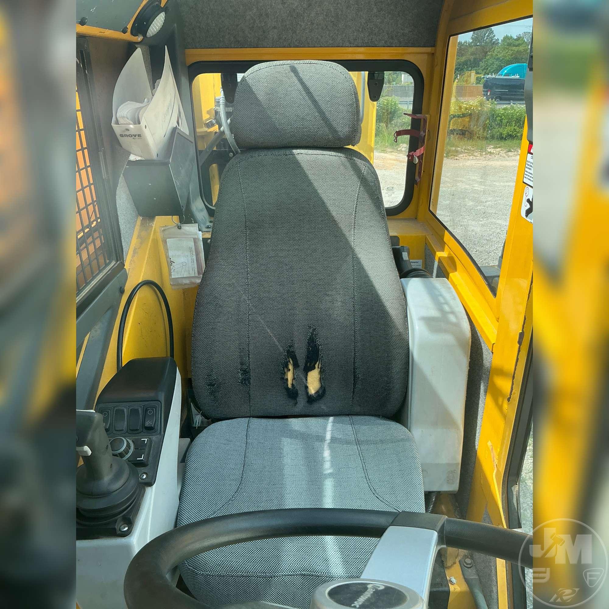 2016 GROVE 530E-2 ROUGH TERRAIN CRANE SN: 235748