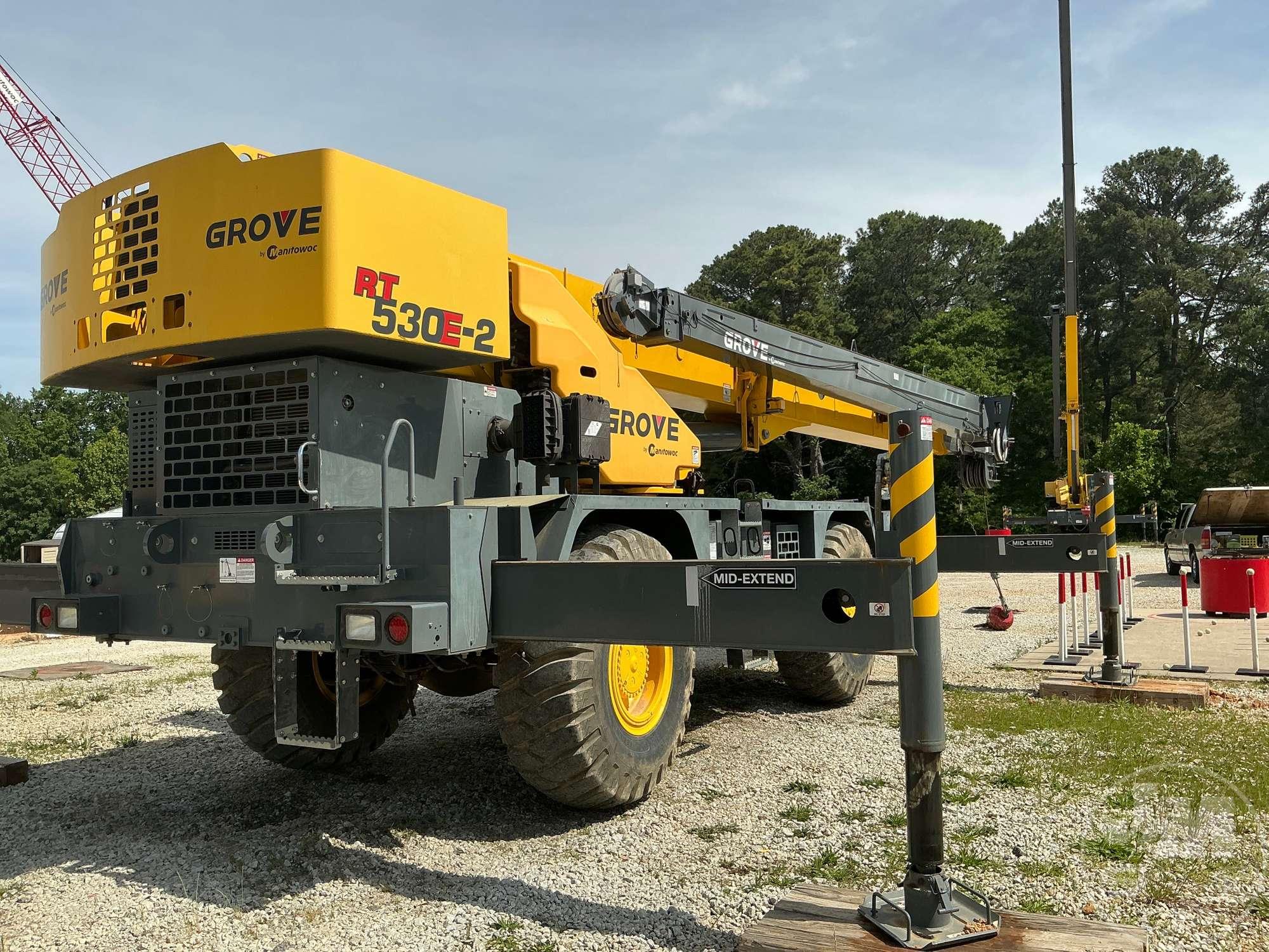 2016 GROVE 530E-2 ROUGH TERRAIN CRANE SN: 235748