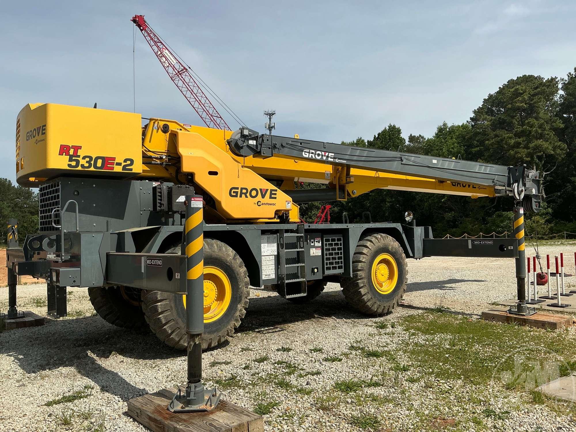 2016 GROVE 530E-2 ROUGH TERRAIN CRANE SN: 235748
