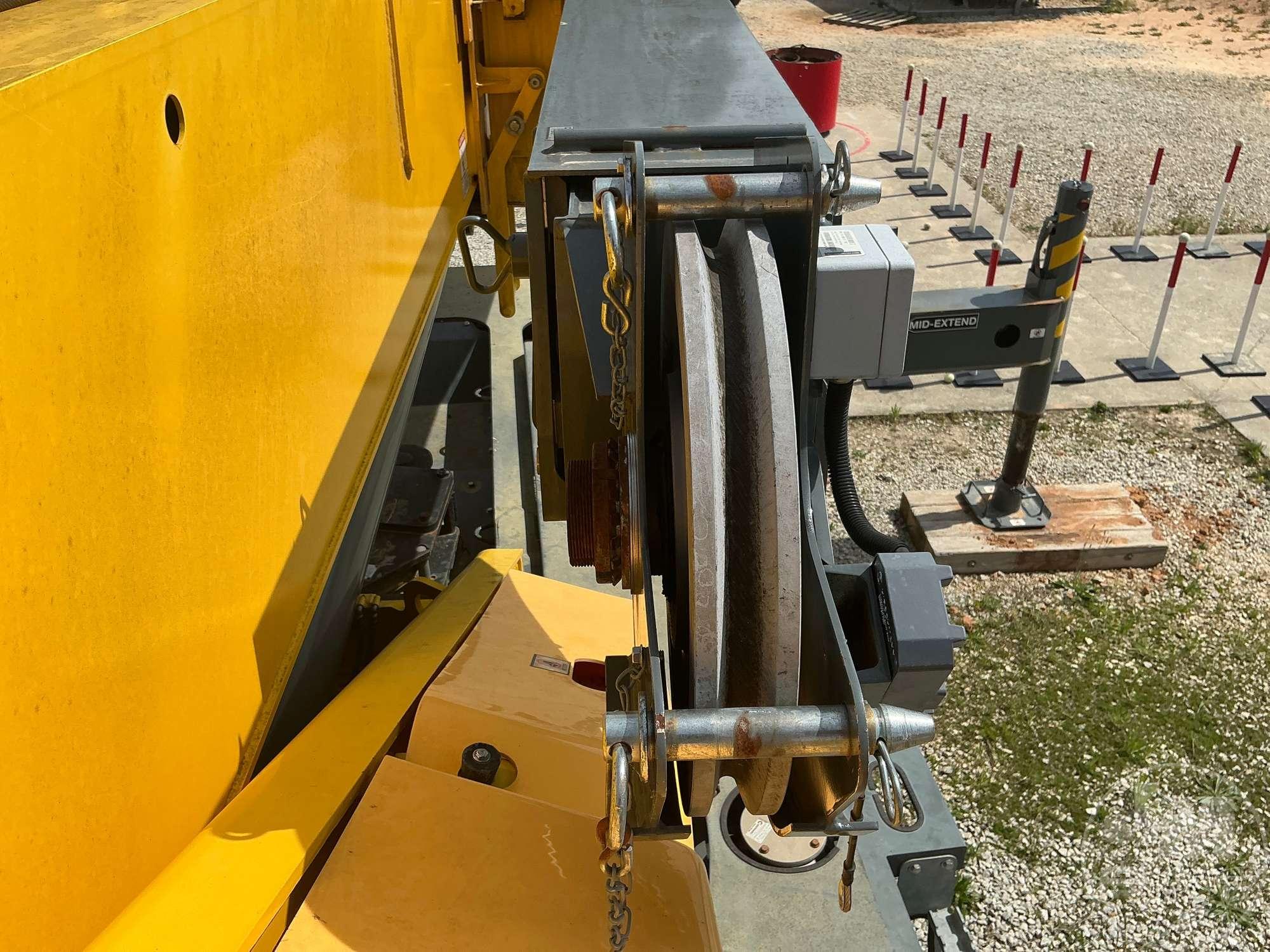 2016 GROVE 530E-2 ROUGH TERRAIN CRANE SN: 235748