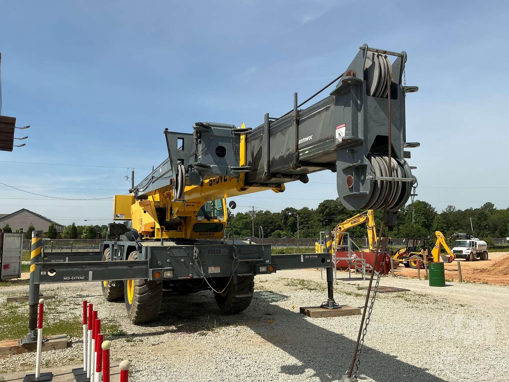 2016 GROVE 530E-2 ROUGH TERRAIN CRANE SN: 235748