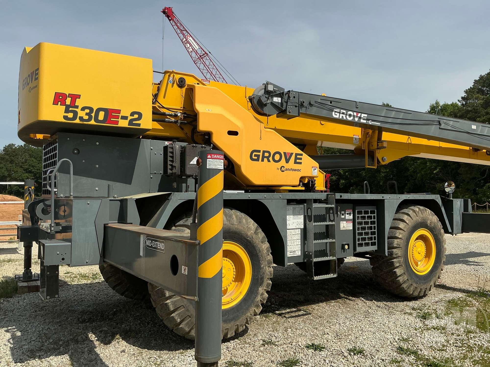 2016 GROVE 530E-2 ROUGH TERRAIN CRANE SN: 235748