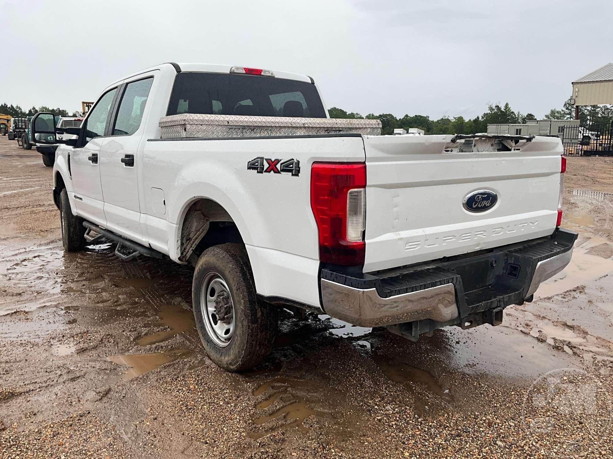 2018 FORD F-250 CREW CAB 4X4 PICKUP VIN: 1FT7W2BT4JEB04527