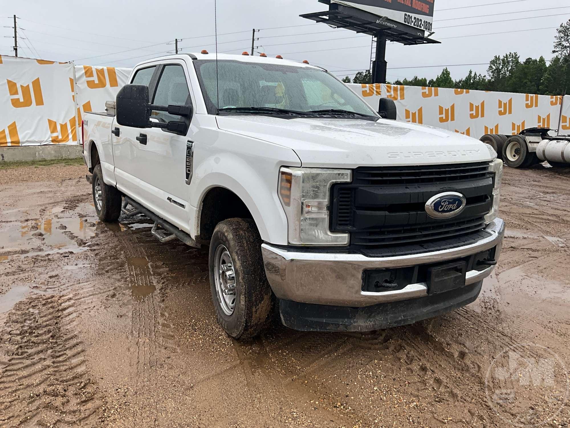 2018 FORD F-250 CREW CAB 4X4 PICKUP VIN: 1FT7W2BT4JEB04527