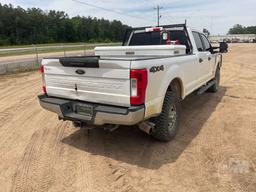 2017 FORD F-350 XL CREW CAB 4X4 PICKUP VIN: 1FT8W3BT5HEE58612