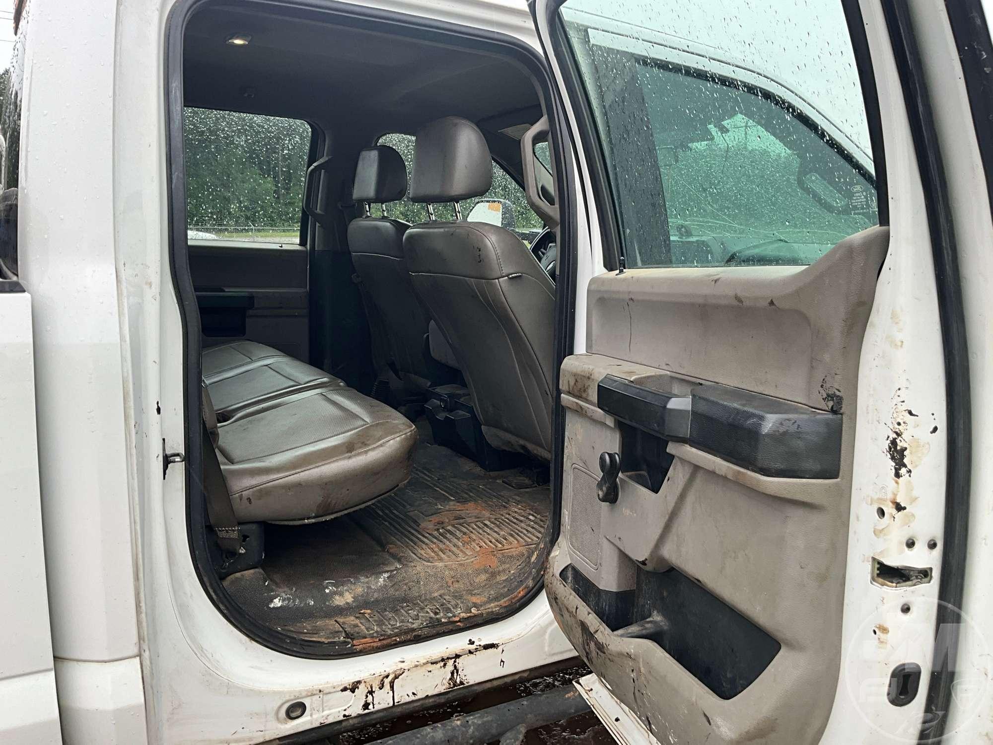 2018 FORD F-250 CREW CAB 4X4 PICKUP VIN: 1FT7W2BT4JEB04527