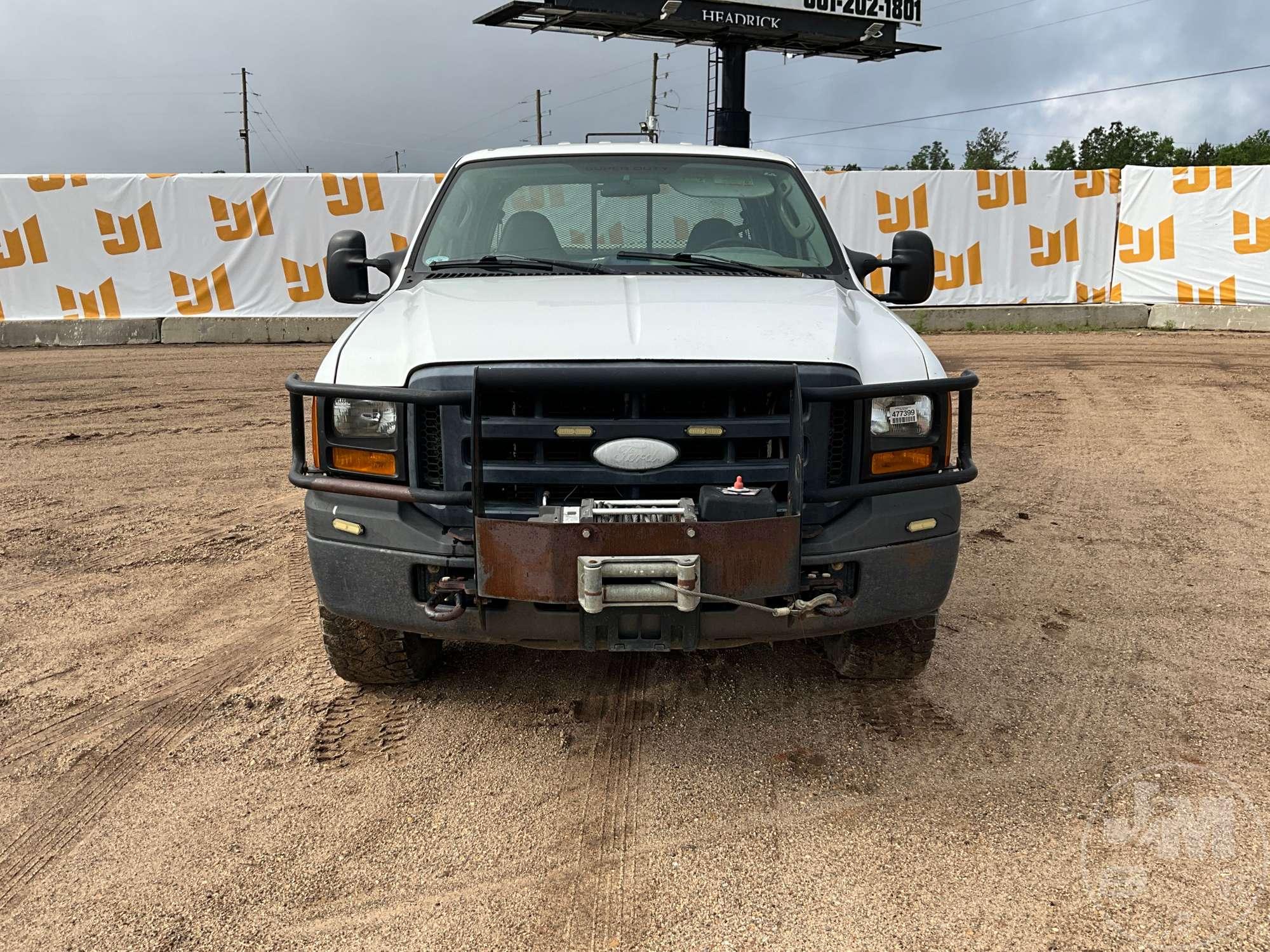 2007 FORD F-350 XL SUPER DUTY XL REGULAR CAB 4X4 PICKUP VIN: 1FTWW31P67EB11607