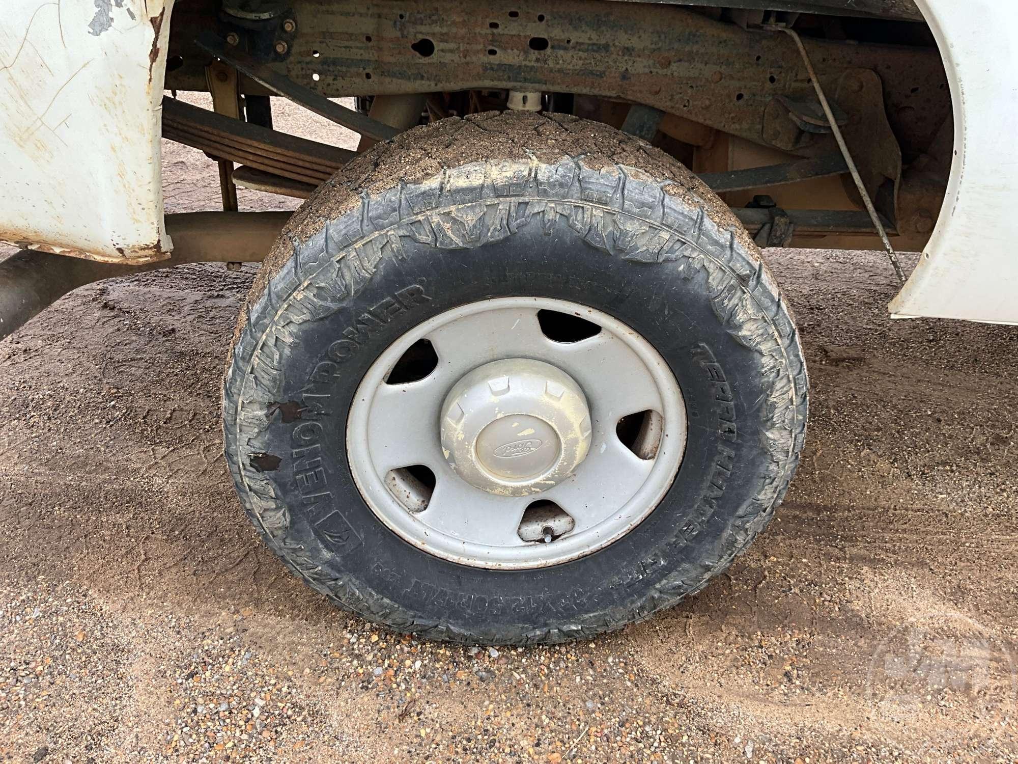2007 FORD F-350 XL SUPER DUTY XL REGULAR CAB 4X4 PICKUP VIN: 1FTWW31P67EB11607