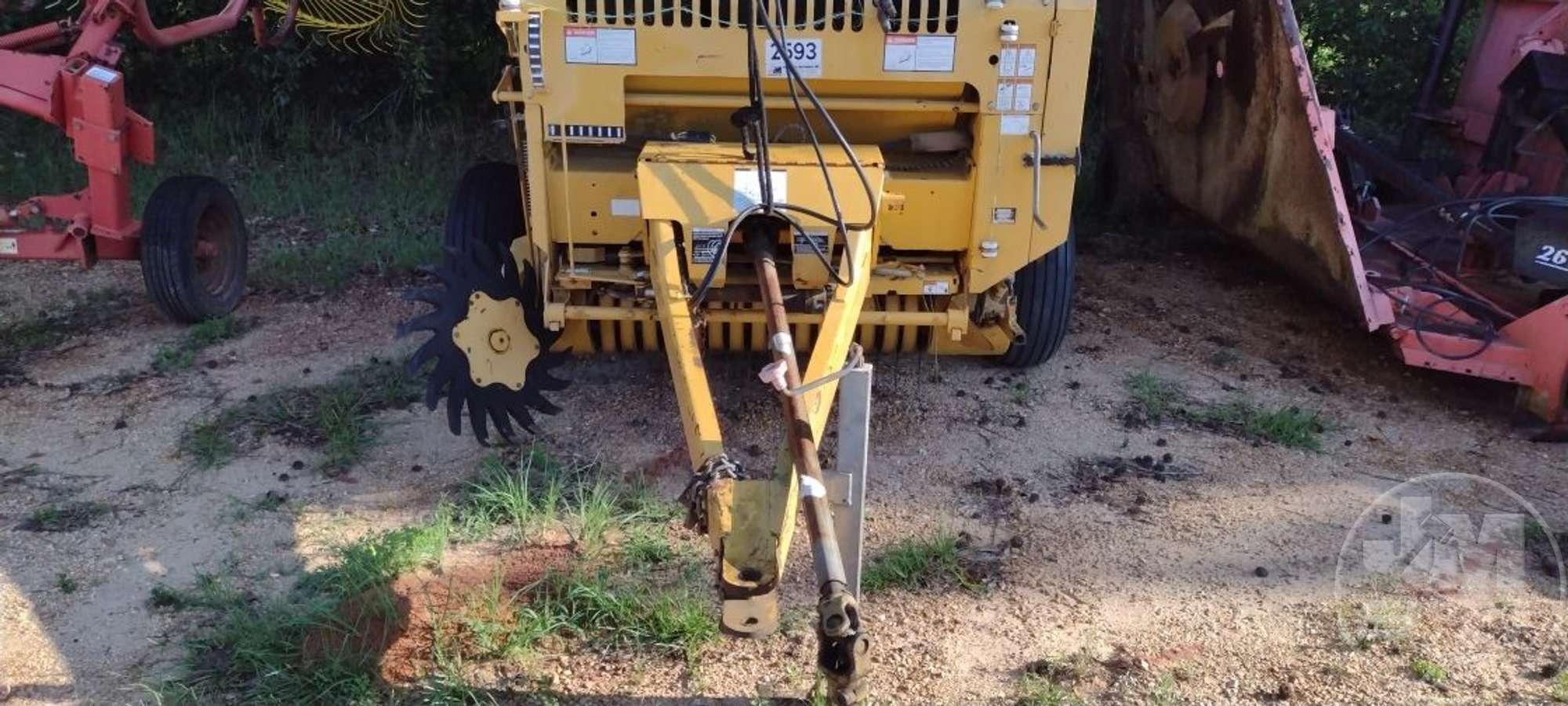 5400RB VERMEER ROUND BALER SN: 1VRV111D041003362