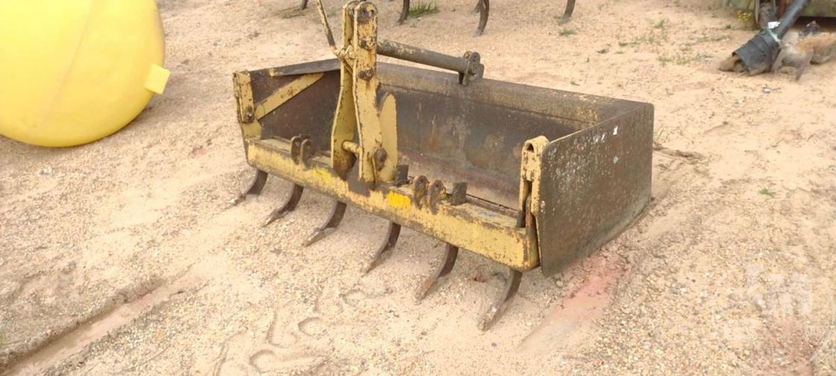 GILL STANDARD DUTY 5.5' BOX BLADE