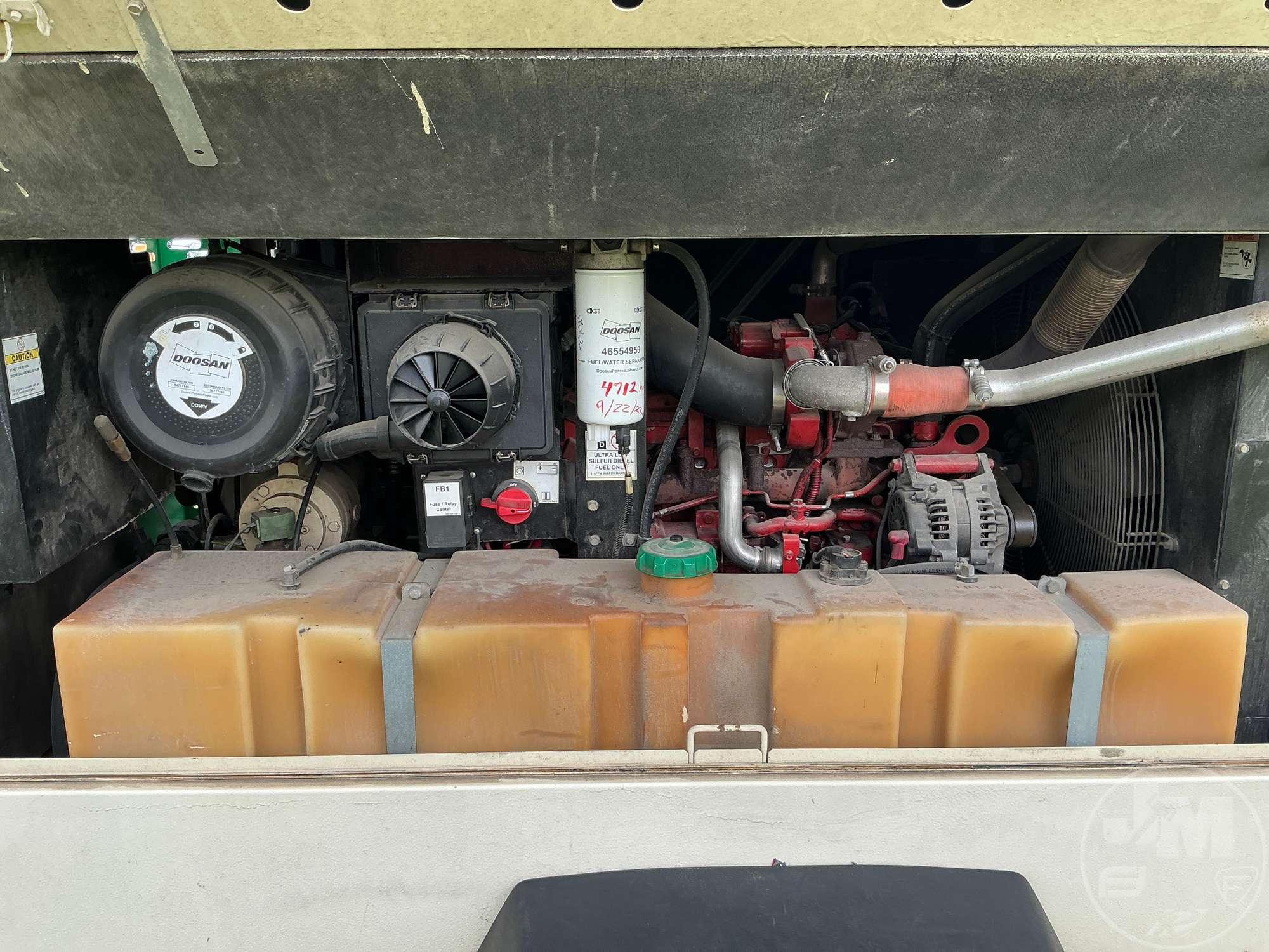 2015 DOOSAN 425 375 CFM PORTABLE AIR COMPRESSOR SN: 471901UGZF15