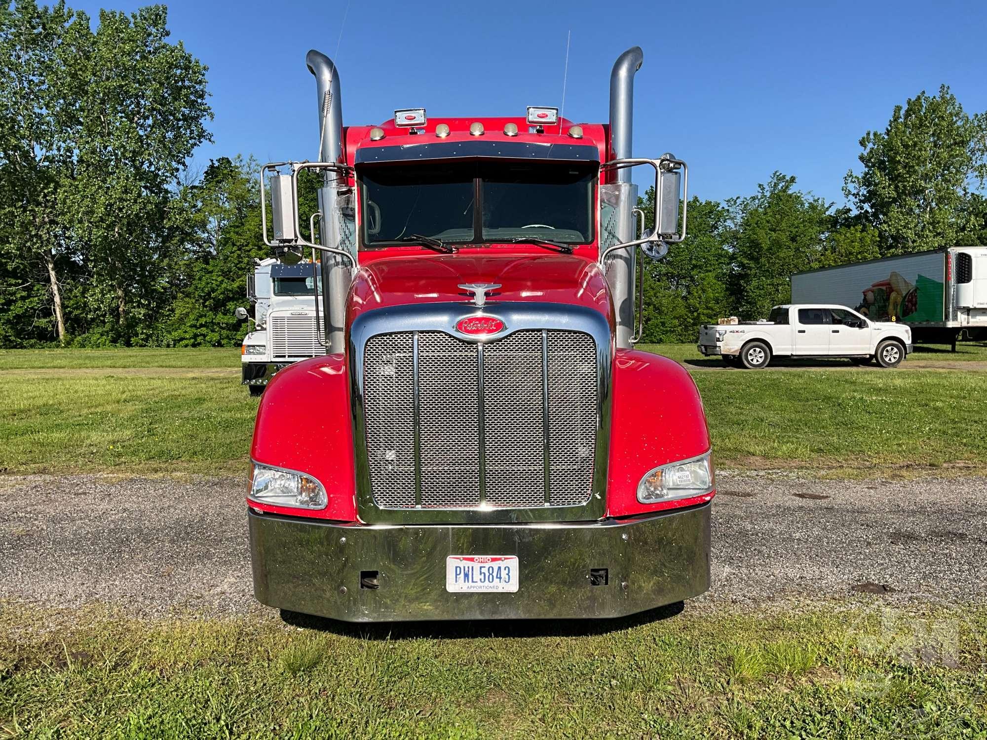 2008 PETERBILT 386 TANDEM AXLE TRUCK TRACTOR VIN: 1XPHDB9X78D762165