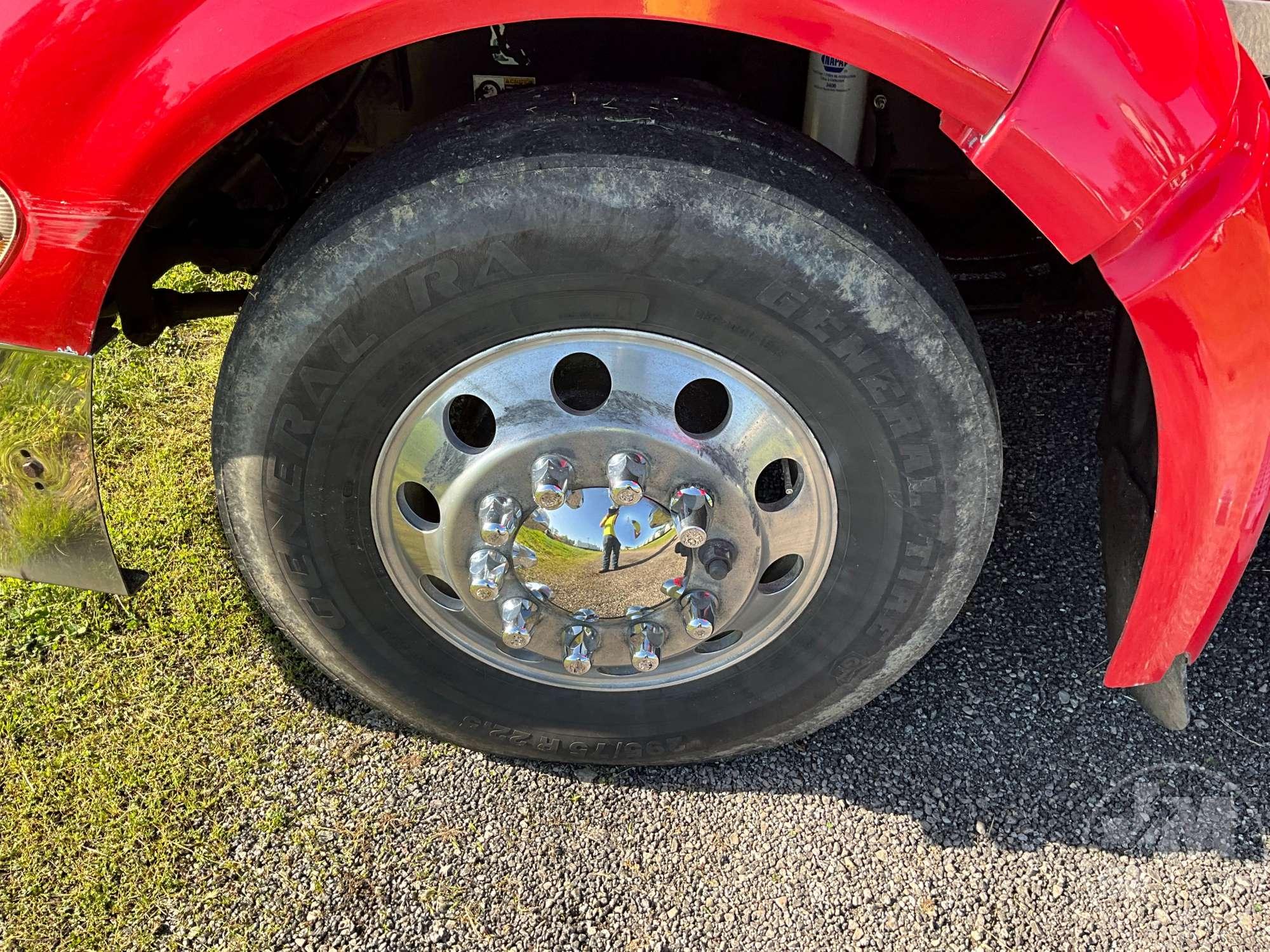 2008 PETERBILT 386 TANDEM AXLE TRUCK TRACTOR VIN: 1XPHDB9X78D762165