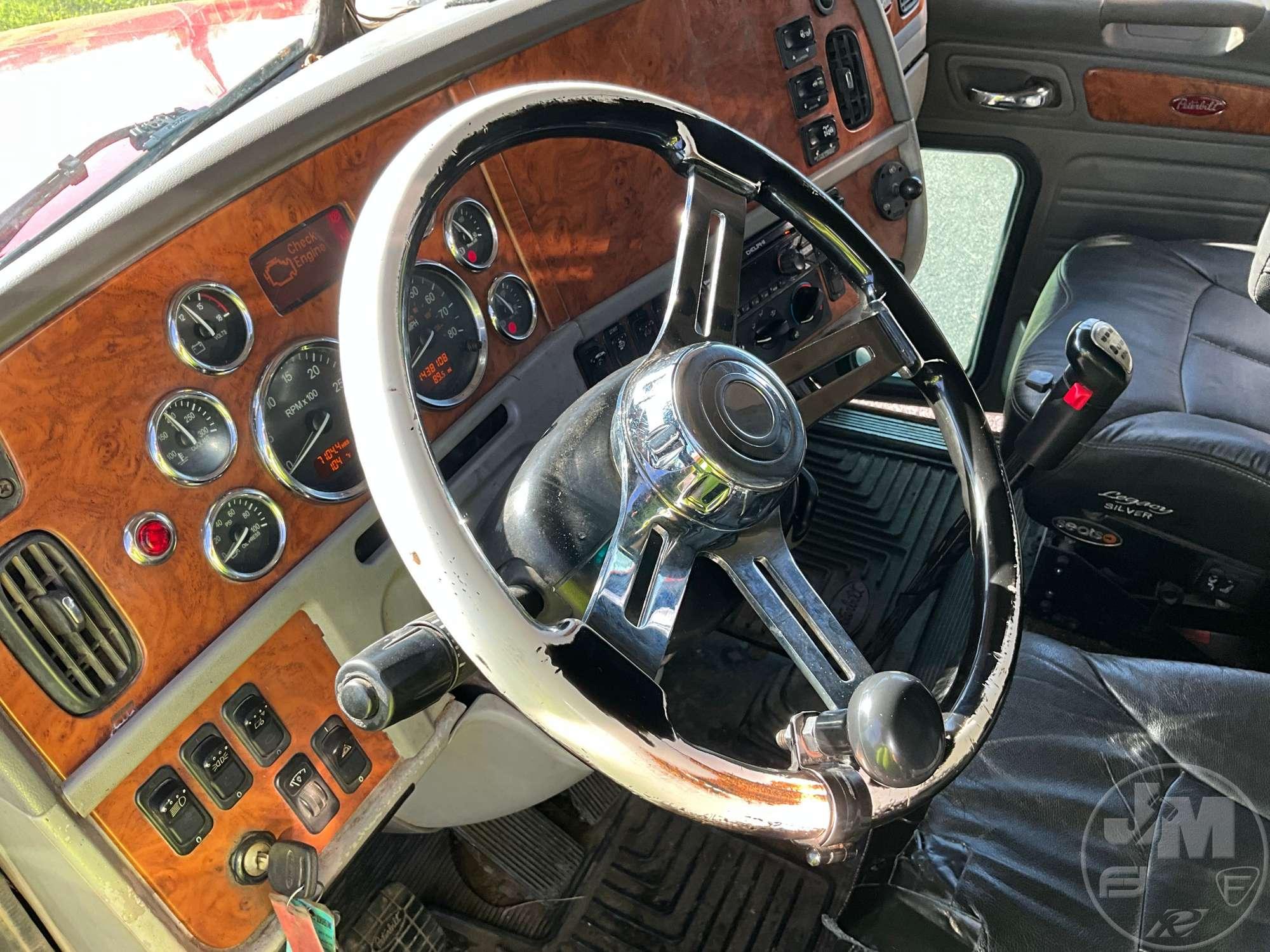 2008 PETERBILT 386 TANDEM AXLE TRUCK TRACTOR VIN: 1XPHDB9X78D762165
