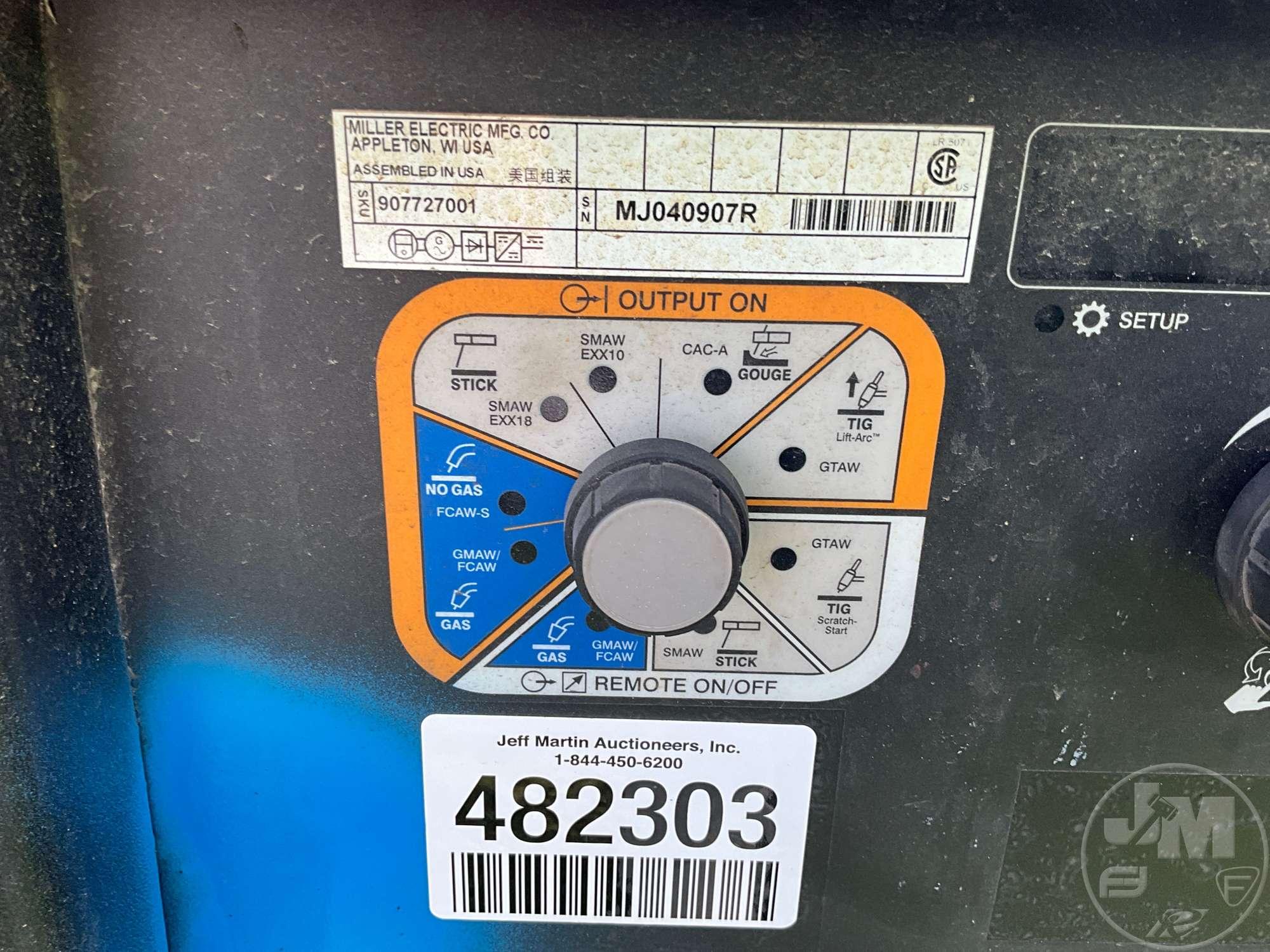 MILLER TRAILBLAZER 325 EFI WELDER/GENERATOR 325 AMP PORTABLE WELDER SN: MJ040907R