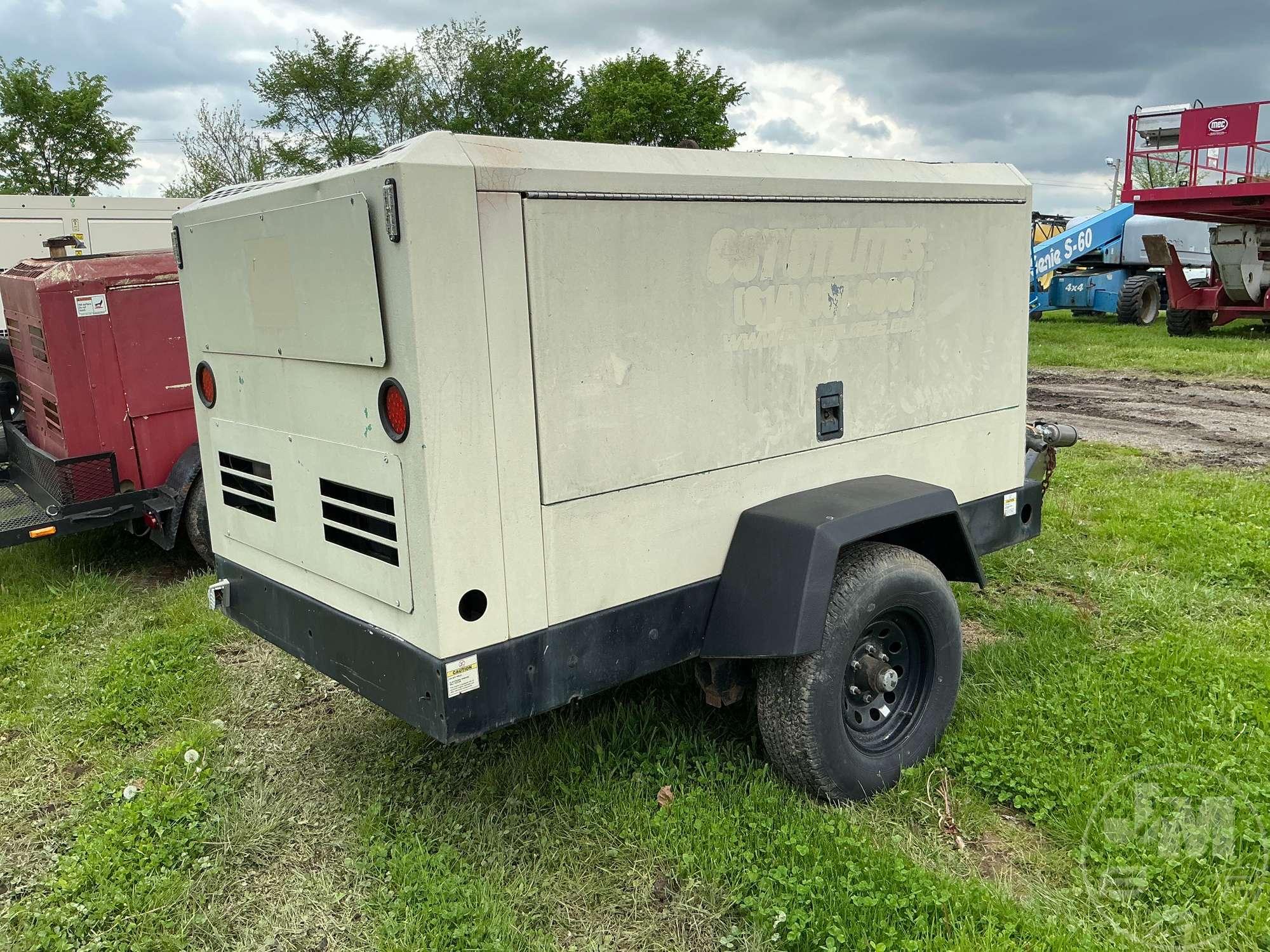 2015 DOOSAN 425 375 CFM PORTABLE AIR COMPRESSOR SN: 471901UGZF15