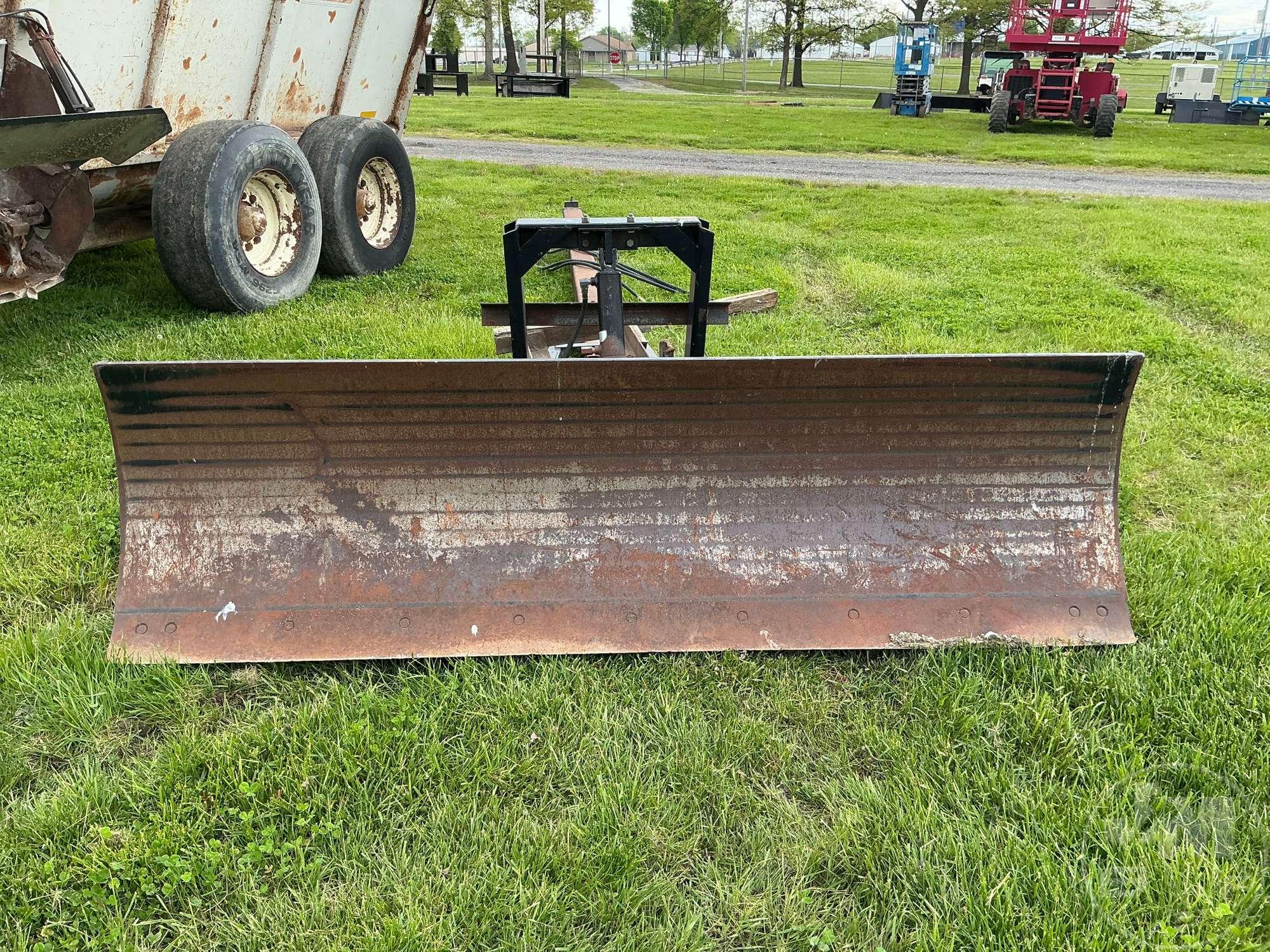 LEON 31-9 SILAGE PUSHER