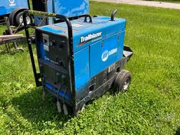 MILLER TRAILBLAZER 325 EFI WELDER/GENERATOR 325 AMP PORTABLE WELDER SN: MJ040907R