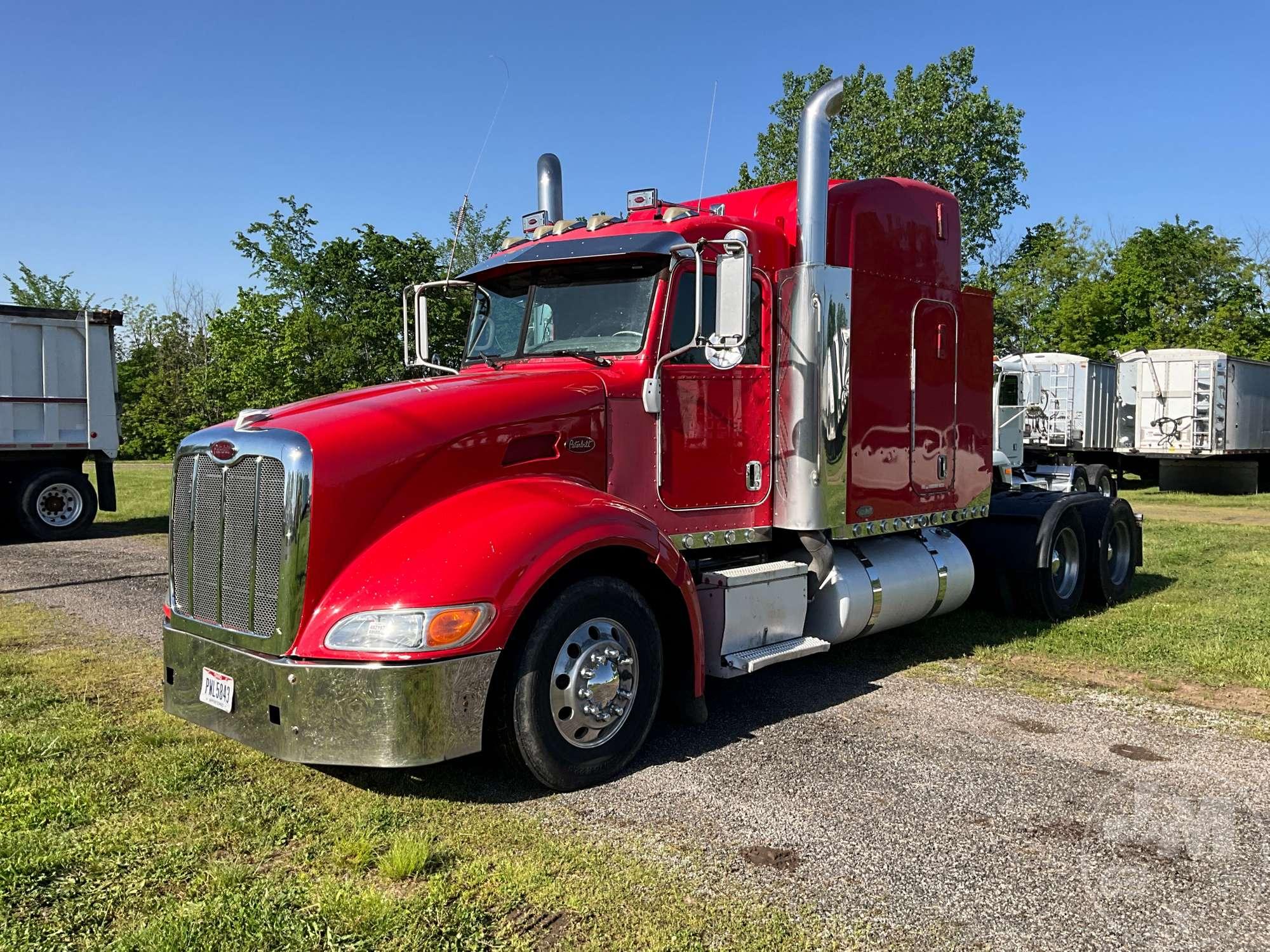 2008 PETERBILT 386 TANDEM AXLE TRUCK TRACTOR VIN: 1XPHDB9X78D762165