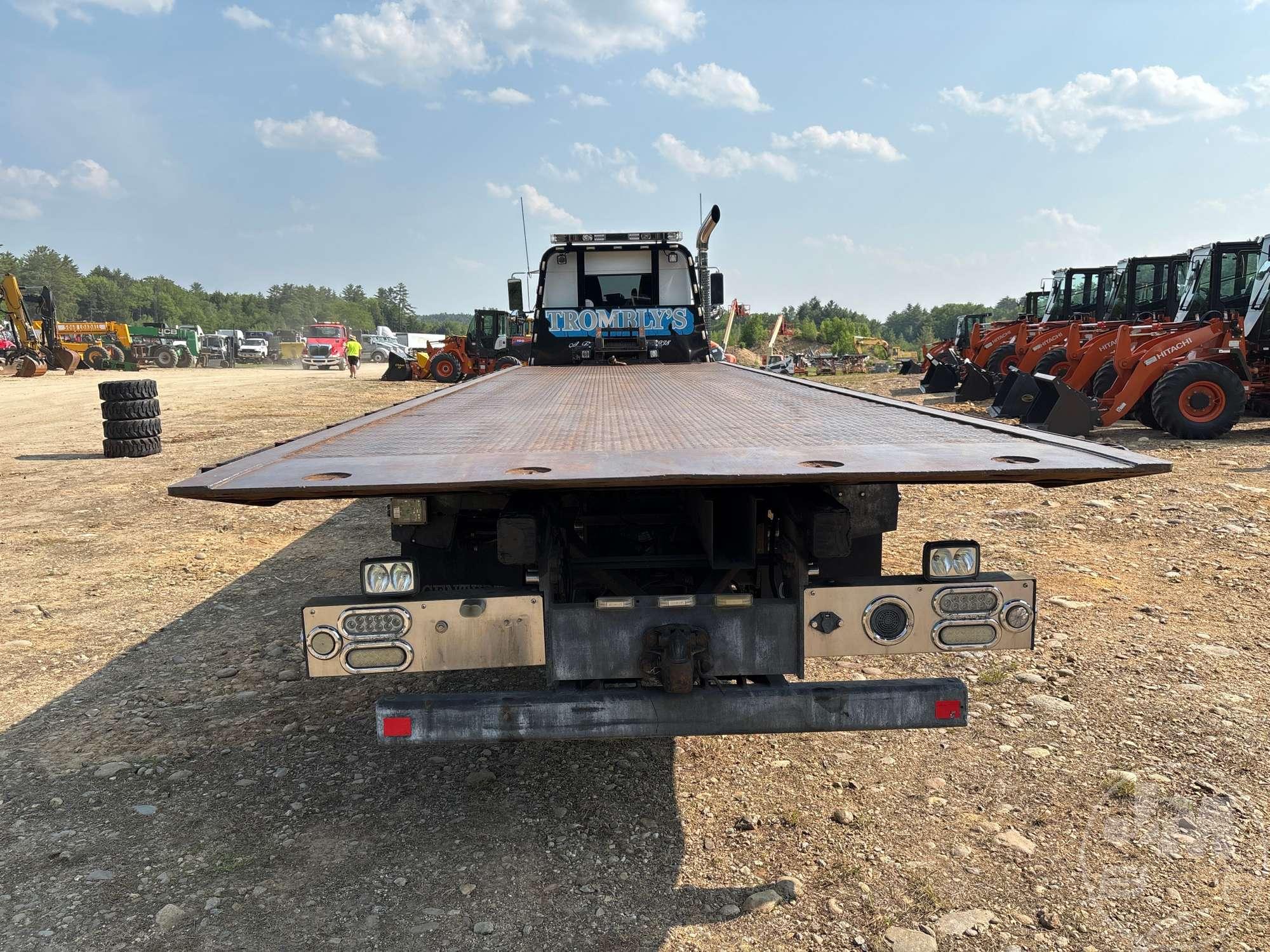 2007 KENWORTH T300 TANDEM AXLE ROLLBACK TRUCK VIN: 2NKMLD9XX7M208933