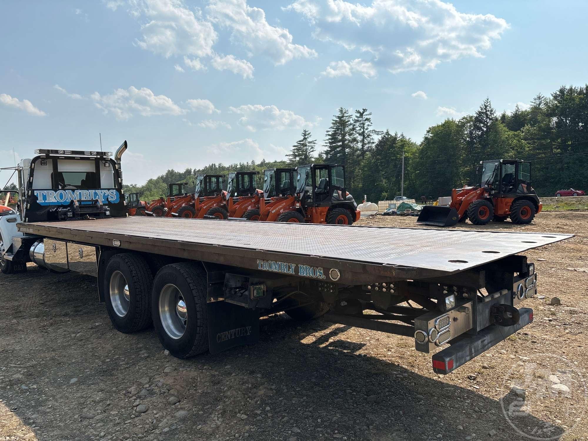 2007 KENWORTH T300 TANDEM AXLE ROLLBACK TRUCK VIN: 2NKMLD9XX7M208933