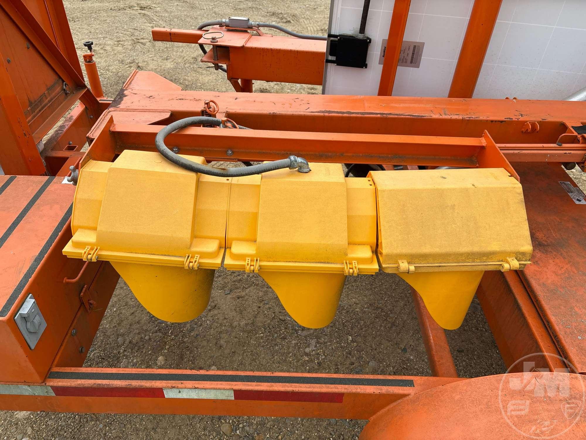 2011 CARLINVILLE SX7500 STOP LIGHTS SN: 1C9B1A9B1496167