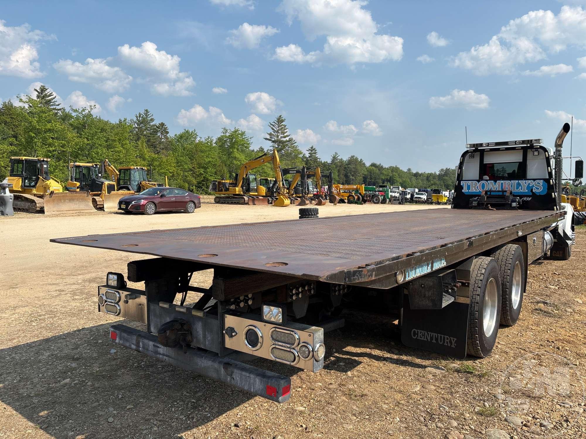 2007 KENWORTH T300 TANDEM AXLE ROLLBACK TRUCK VIN: 2NKMLD9XX7M208933