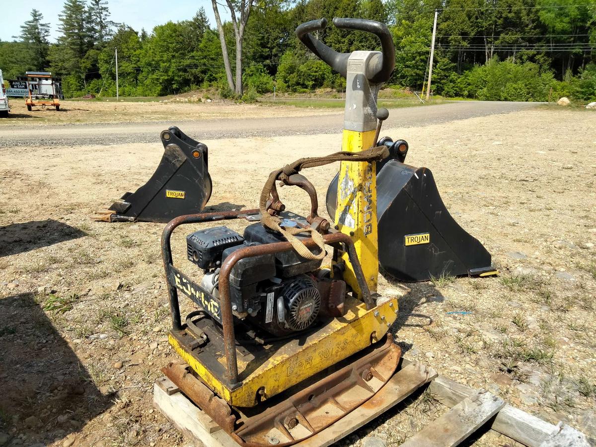 BOMAG VIBRATORY PLATE COMPACTOR