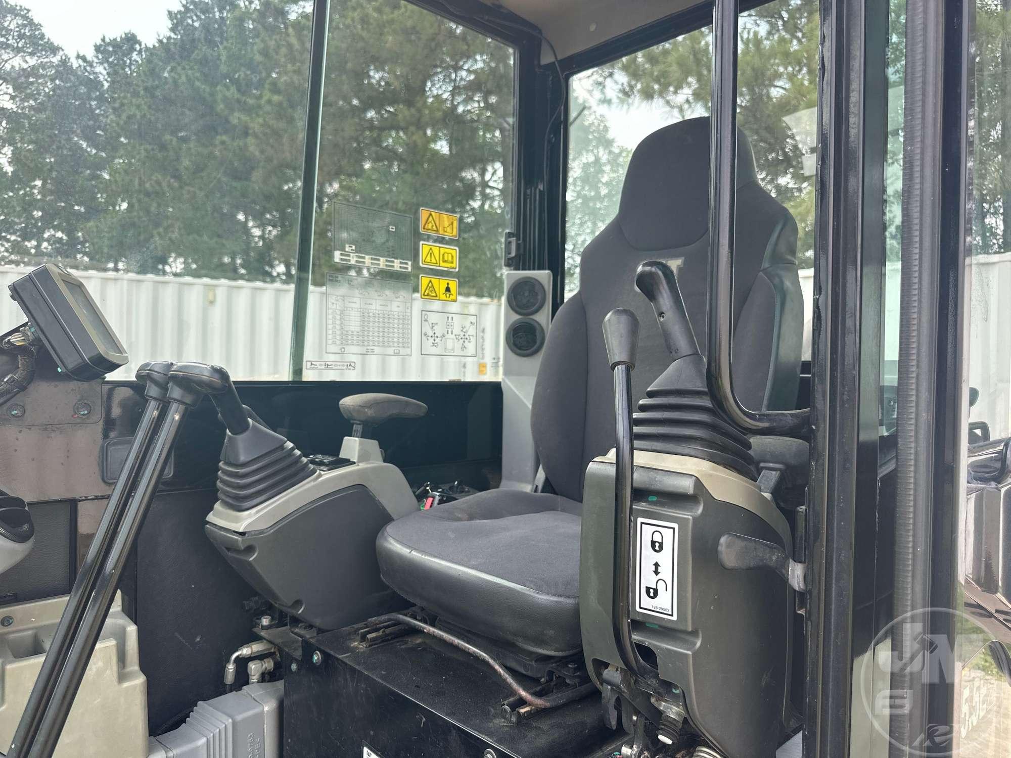 2018 CATERPILLAR 305.5E2 MINI EXCAVATOR SN: CAT3055EVWE204697