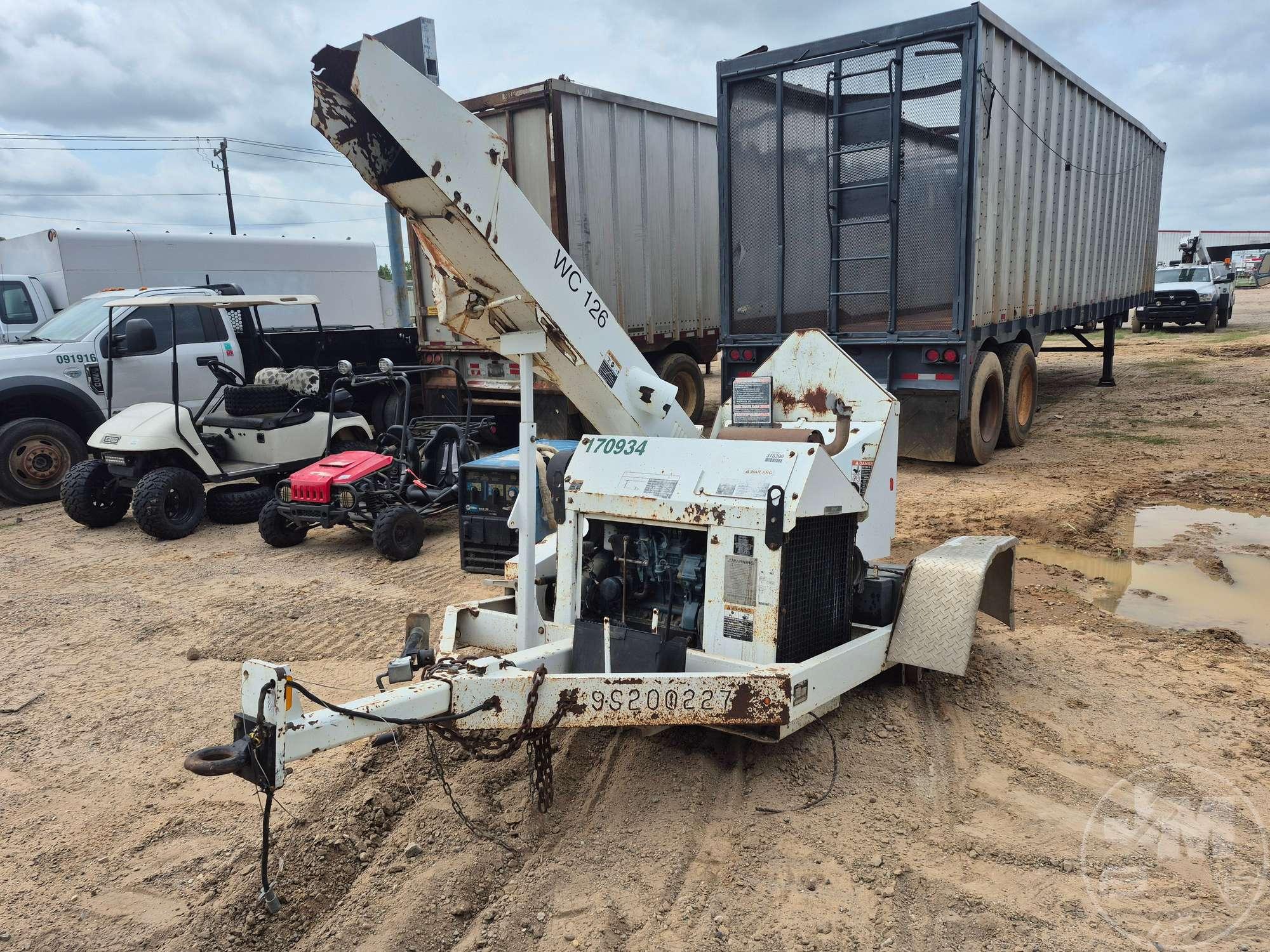 2009 ALTEC WC126 CHIPPER SN: 5WDS110189S200227