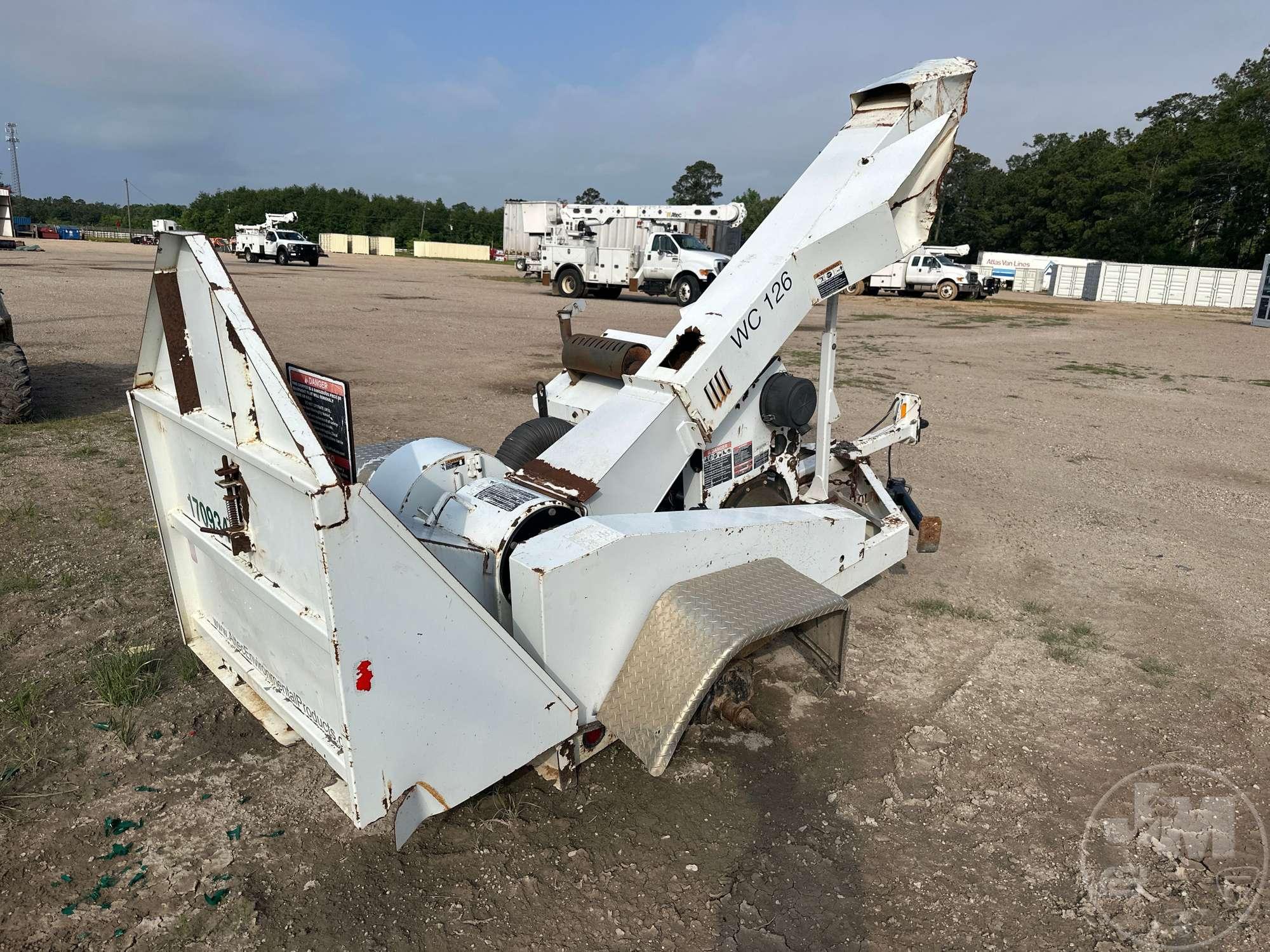 2009 ALTEC WC126 CHIPPER SN: 5WDS110189S200227