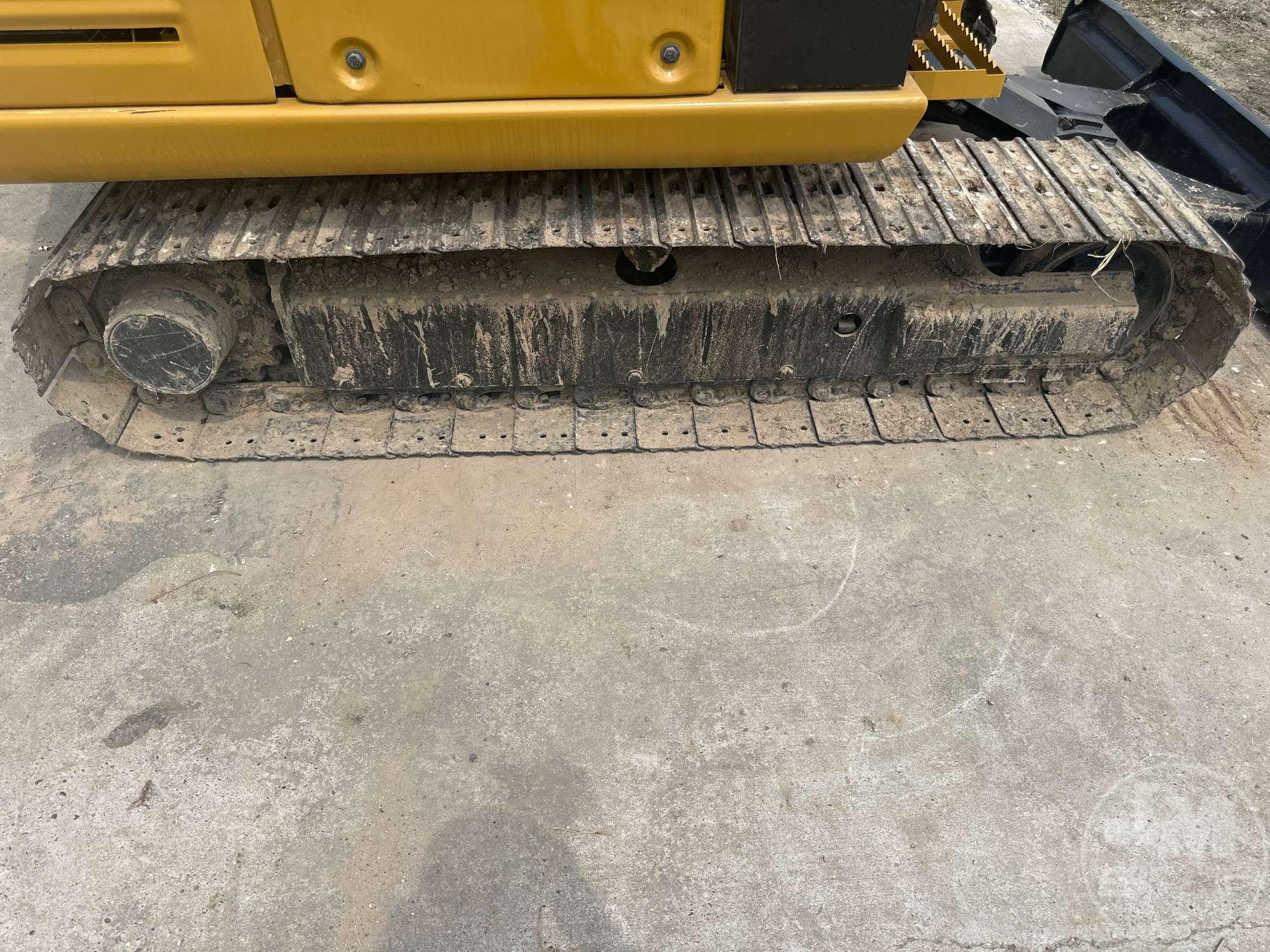 2018 CATERPILLAR 305.5E2 MINI EXCAVATOR SN: CAT3055EVWE204697