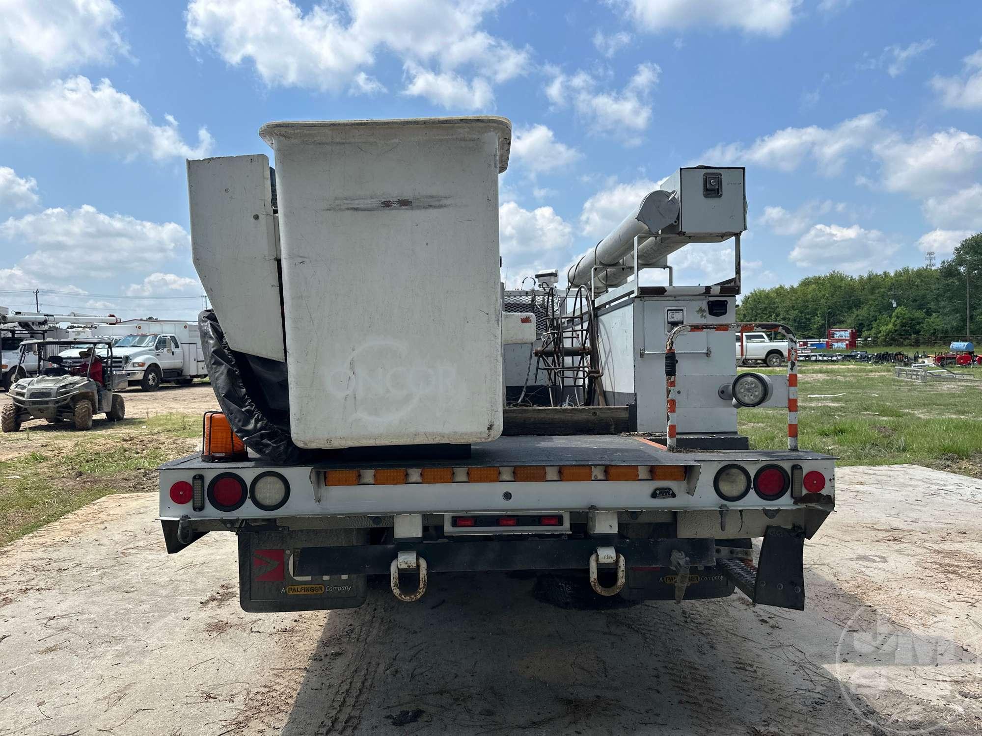 2017 RAM 5500 4X4  BUCKET TRUCK ETI ETC37IH VIN: 3C7WRNALXHG727775