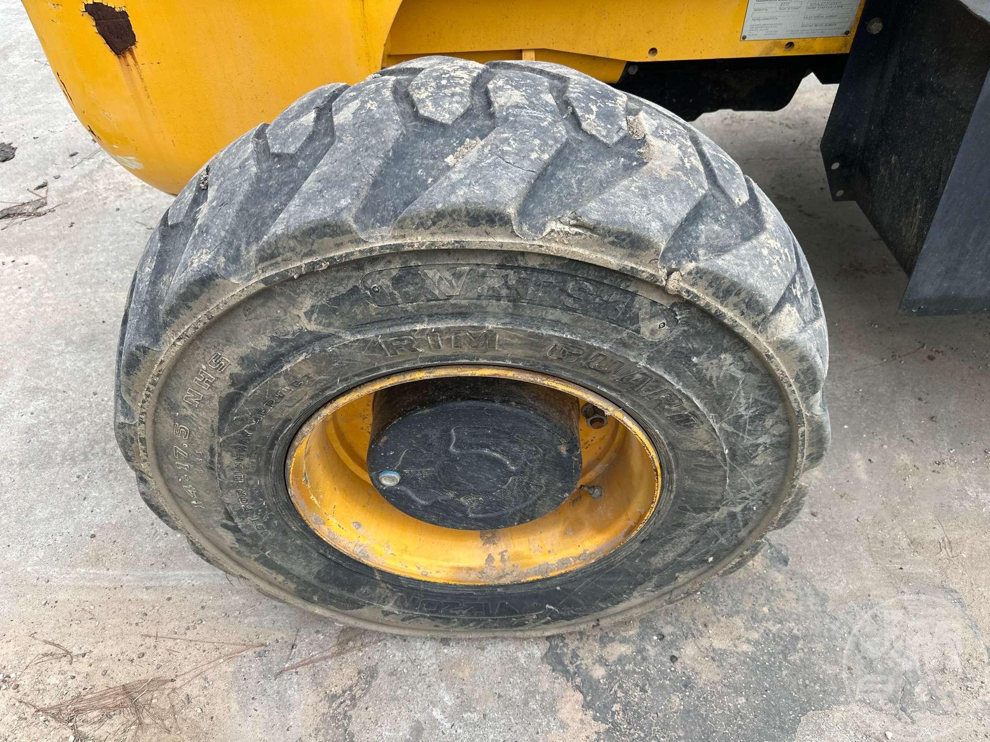 2012 JCB 940 8000 LB 4X4 ROUGH TERRAIN FORKLIFT SN: JCB94004E01483708