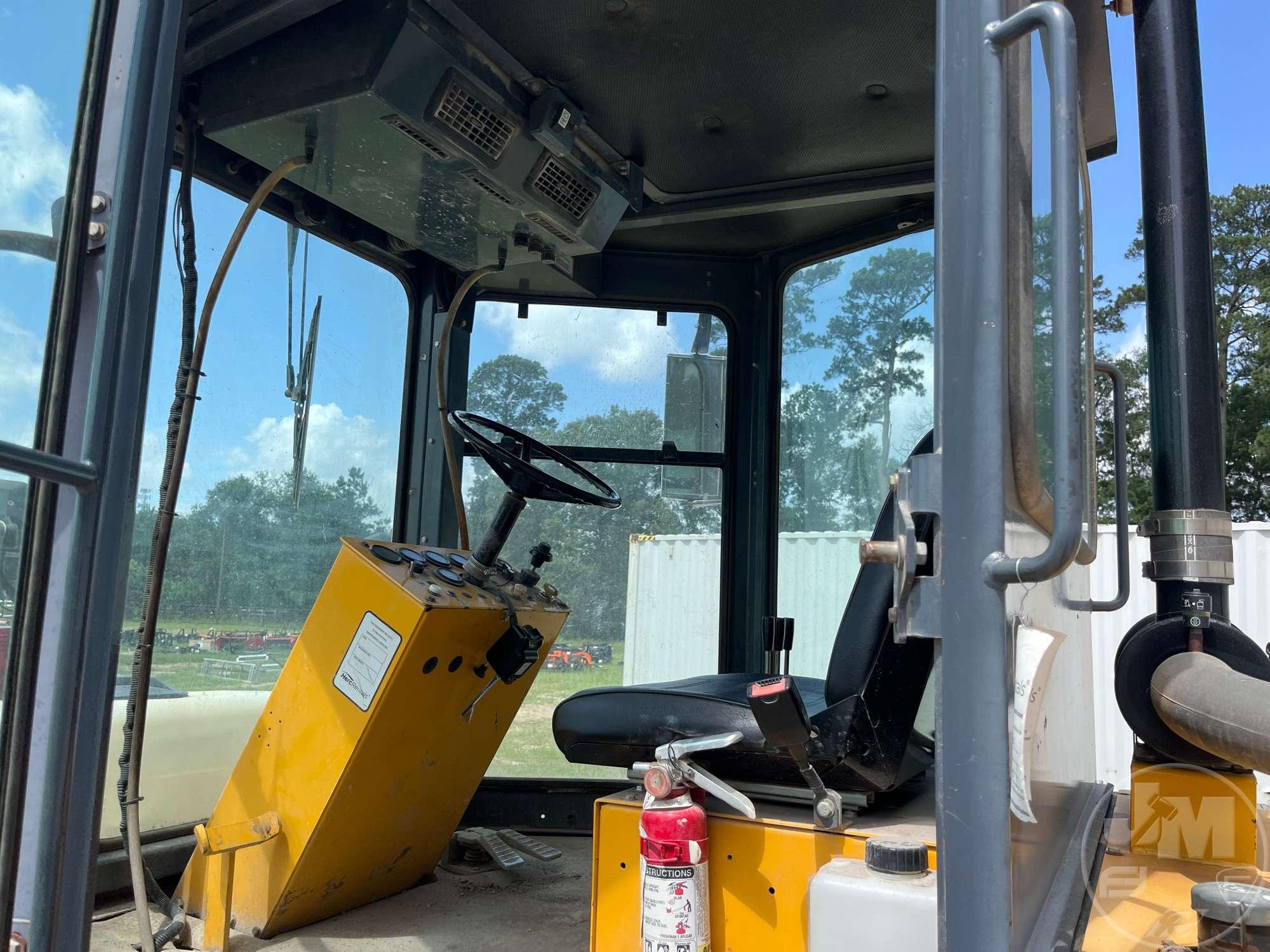 2017 LAYMOR SM400 BROOM SN: 37512