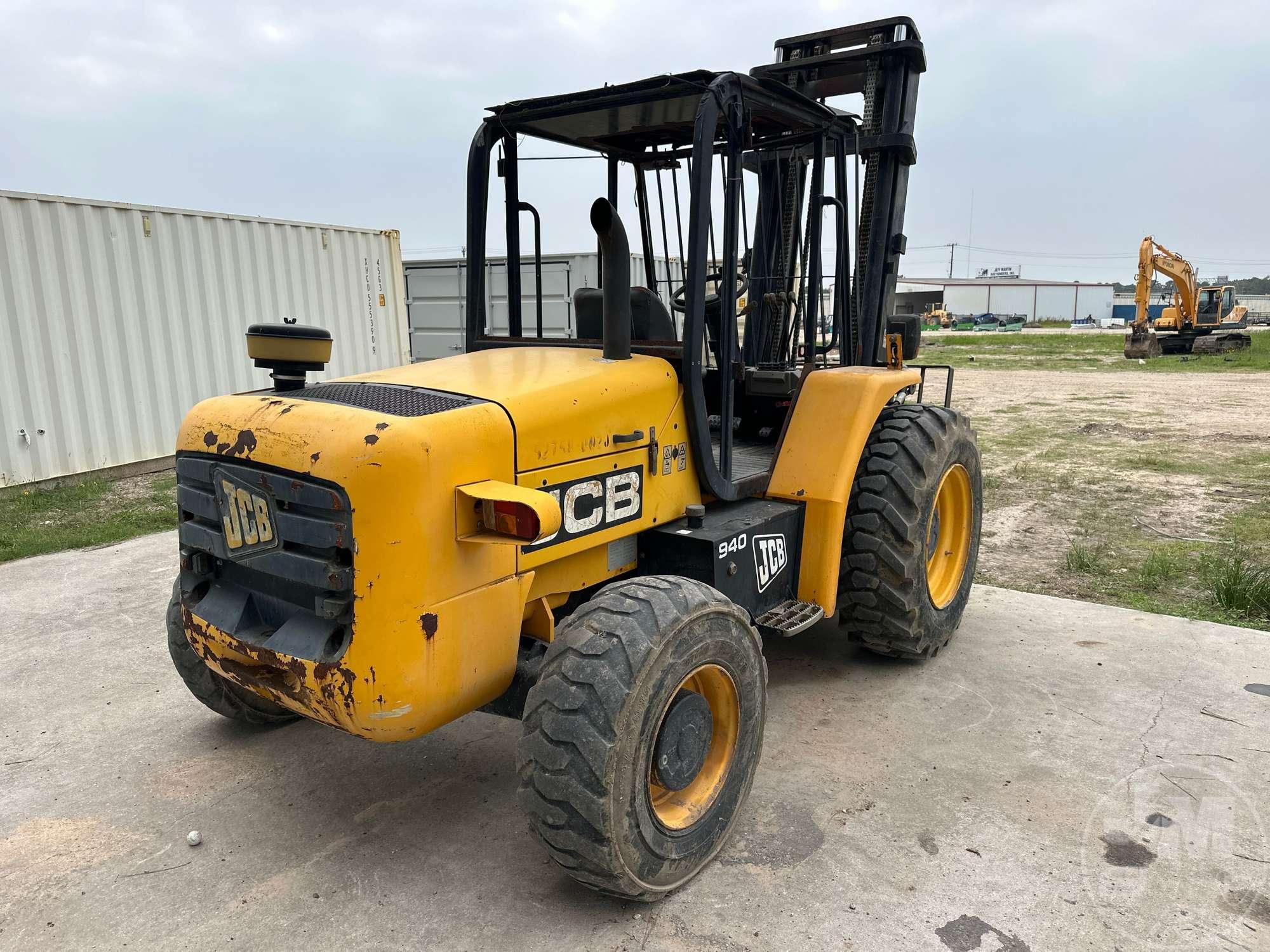 2012 JCB 940 8000 LB 4X4 ROUGH TERRAIN FORKLIFT SN: JCB94004E01483708