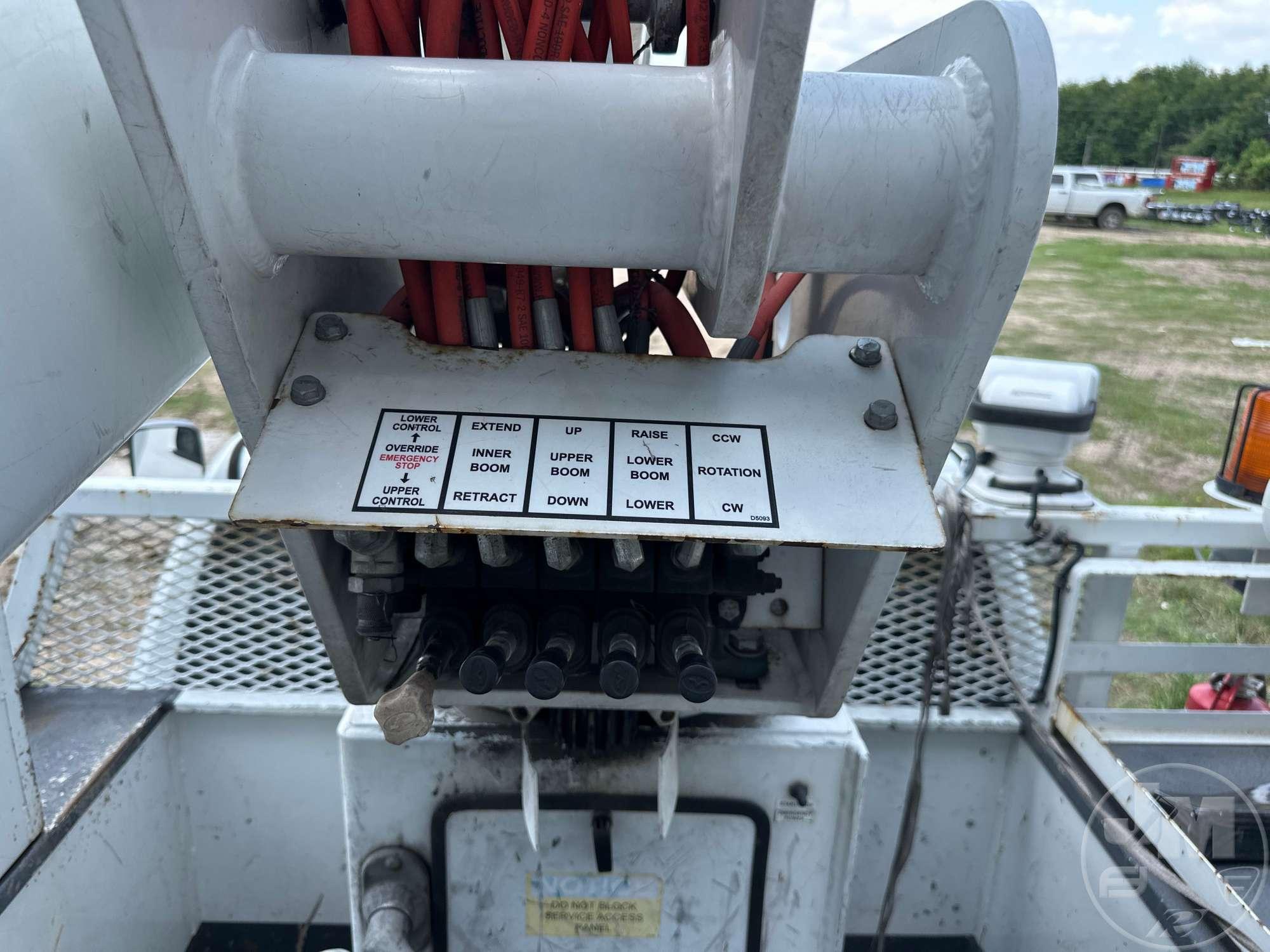 2017 RAM 5500 4X4  BUCKET TRUCK ETI ETC37IH VIN: 3C7WRNALXHG727775