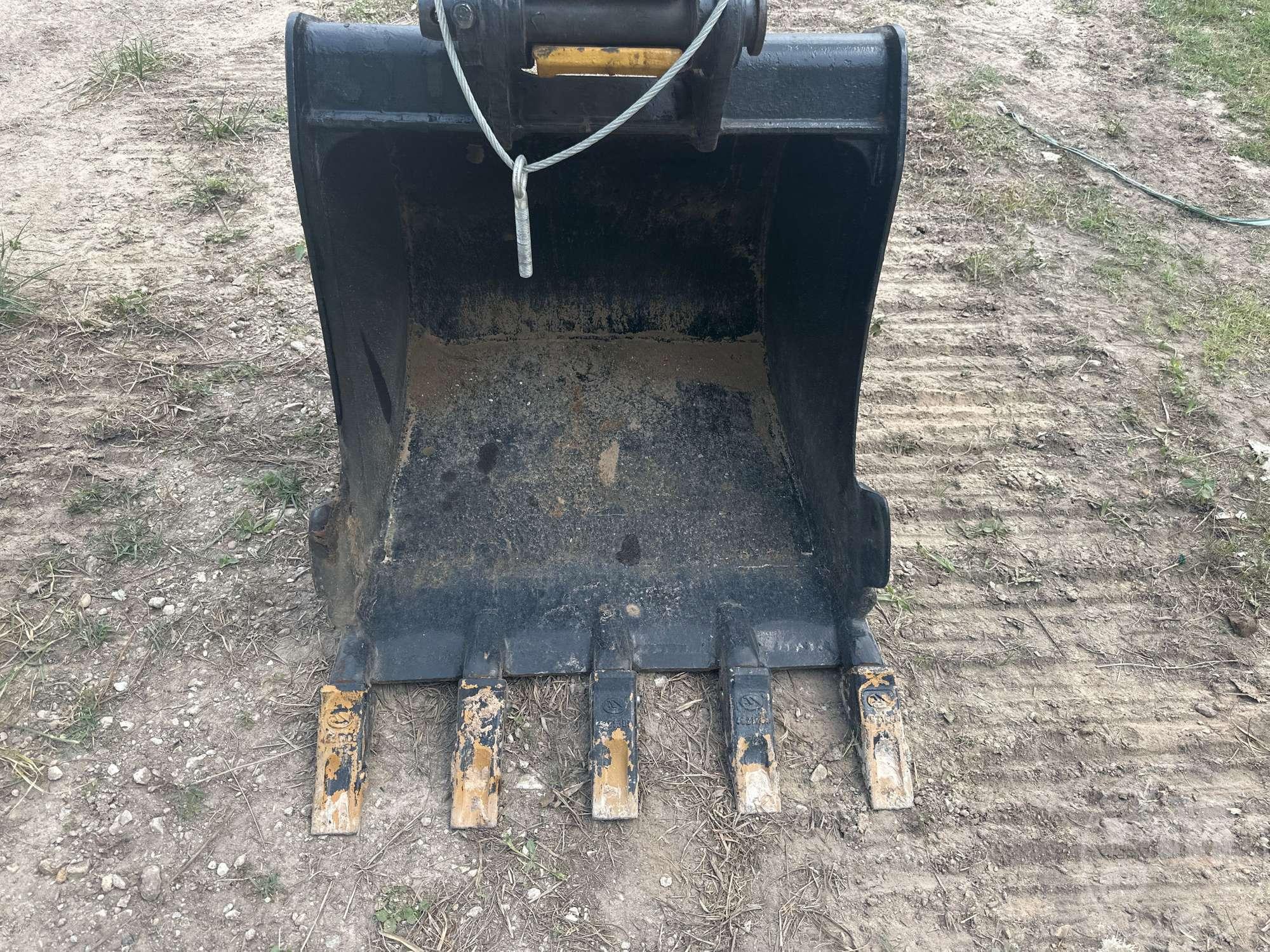 2018 CATERPILLAR 305.5E2 MINI EXCAVATOR SN: CAT3055EVWE204697